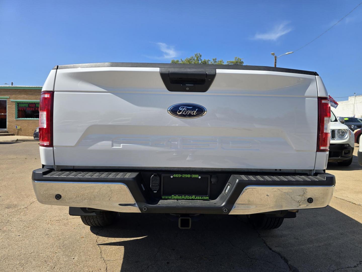 2018 WHITE Ford F-150 XLT (1FTFW1E56JF) with an 5.0L V8 OHV 16V engine, 6A transmission, located at 2660 S.Garland Avenue, Garland, TX, 75041, (469) 298-3118, 32.885551, -96.655602 - Photo#4