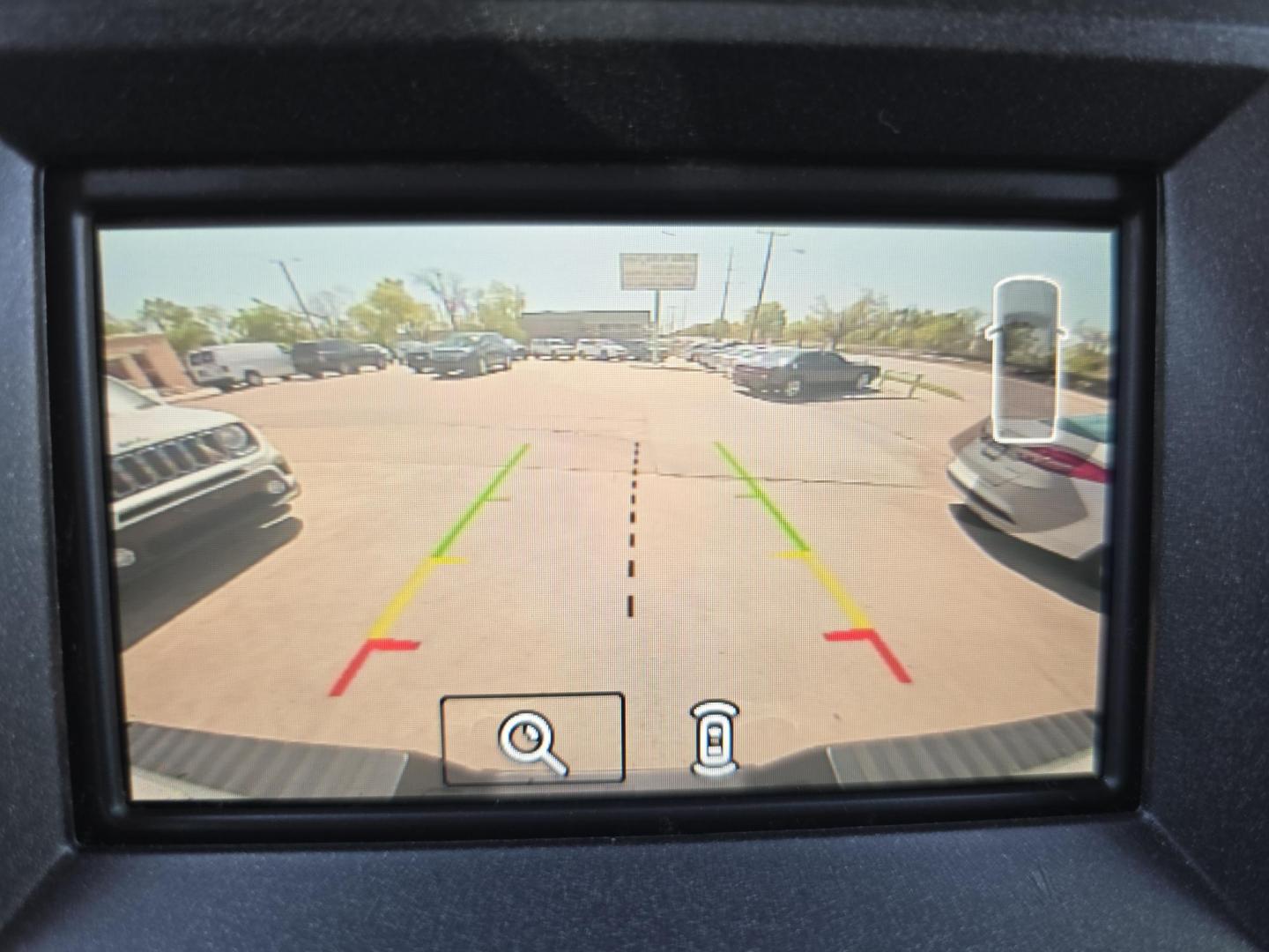 2018 WHITE Ford F-150 XLT (1FTFW1E56JF) with an 5.0L V8 OHV 16V engine, 6A transmission, located at 2660 S.Garland Avenue, Garland, TX, 75041, (469) 298-3118, 32.885551, -96.655602 - Photo#16