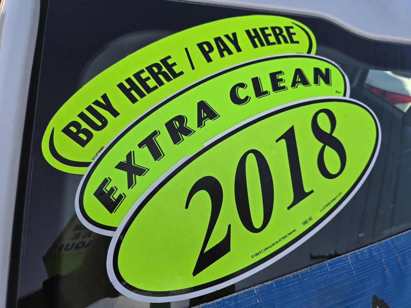 2018 WHITE Ford F-150 XLT (1FTFW1E56JF) with an 5.0L V8 OHV 16V engine, 6A transmission, located at 2660 S.Garland Avenue, Garland, TX, 75041, (469) 298-3118, 32.885551, -96.655602 - Photo#23