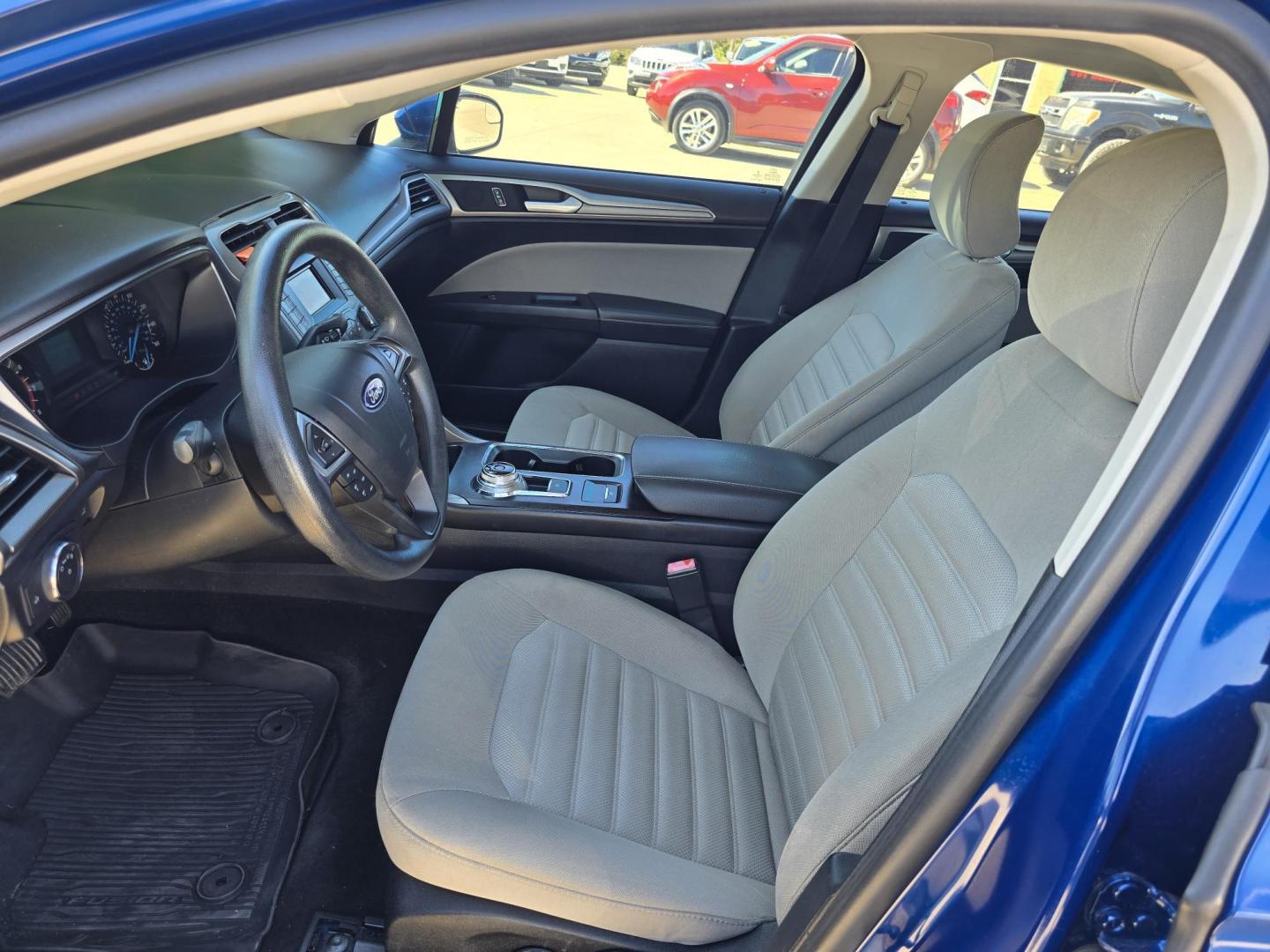 2018 BLUE Ford Fusion S (3FA6P0G72JR) with an 2.5L L4 DOHC 16V engine, 6A transmission, located at 2660 S.Garland Avenue, Garland, TX, 75041, (469) 298-3118, 32.885551, -96.655602 - Photo#11