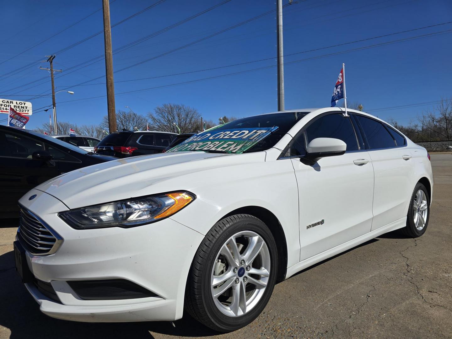 2018 WHITE Ford Fusion Hybrid SE (3FA6P0LU9JR) with an 2.0L L4 DOHC 16V HYBRID engine, CVT transmission, located at 2660 S.Garland Avenue, Garland, TX, 75041, (469) 298-3118, 32.885551, -96.655602 - Photo#8