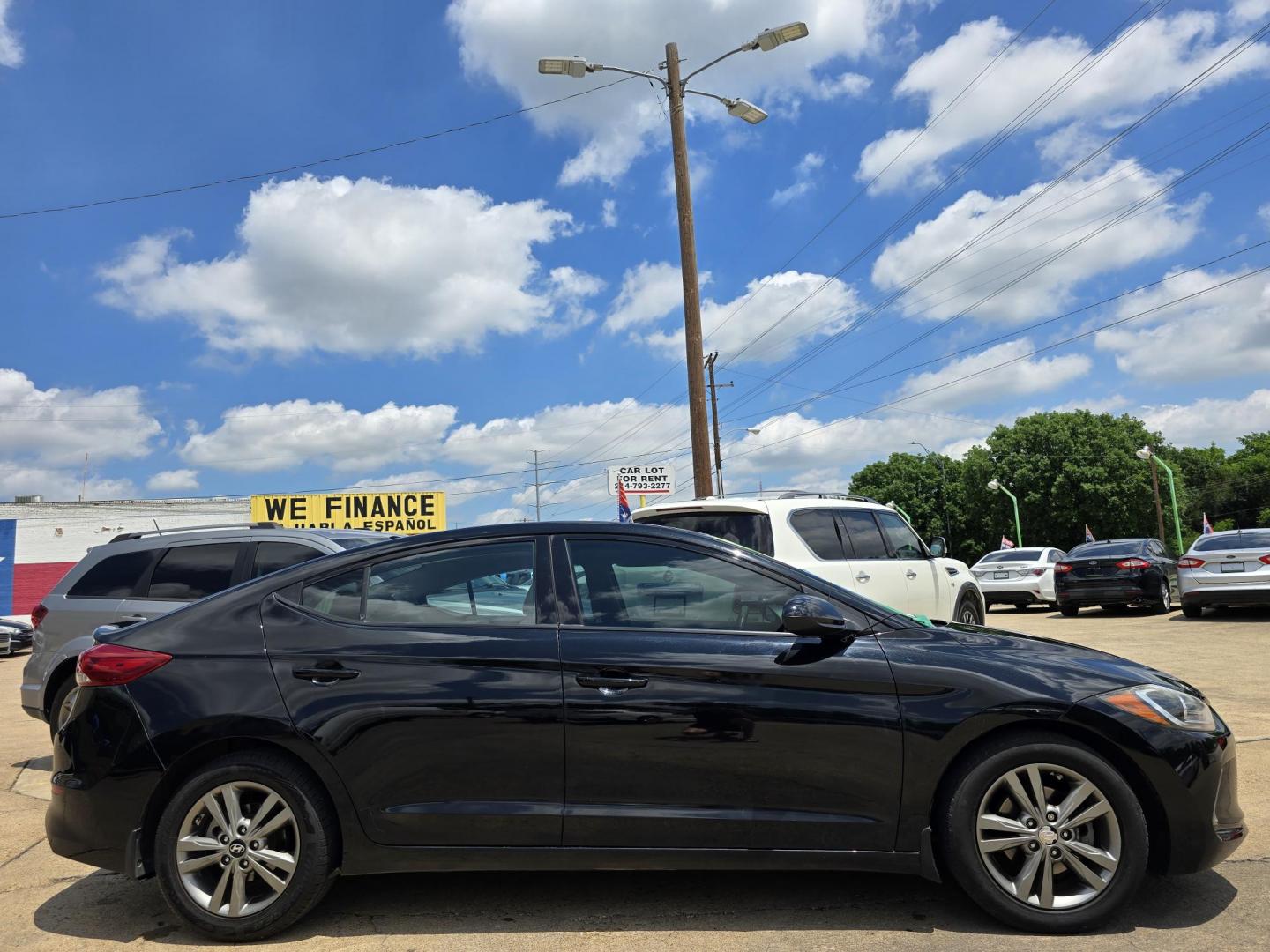 2018 BLACK Hyundai Elantra Limited (5NPD84LFXJH) with an 1.8L L4 DOHC 16V engine, 6A transmission, located at 2660 S.Garland Avenue, Garland, TX, 75041, (469) 298-3118, 32.885551, -96.655602 - Photo#2
