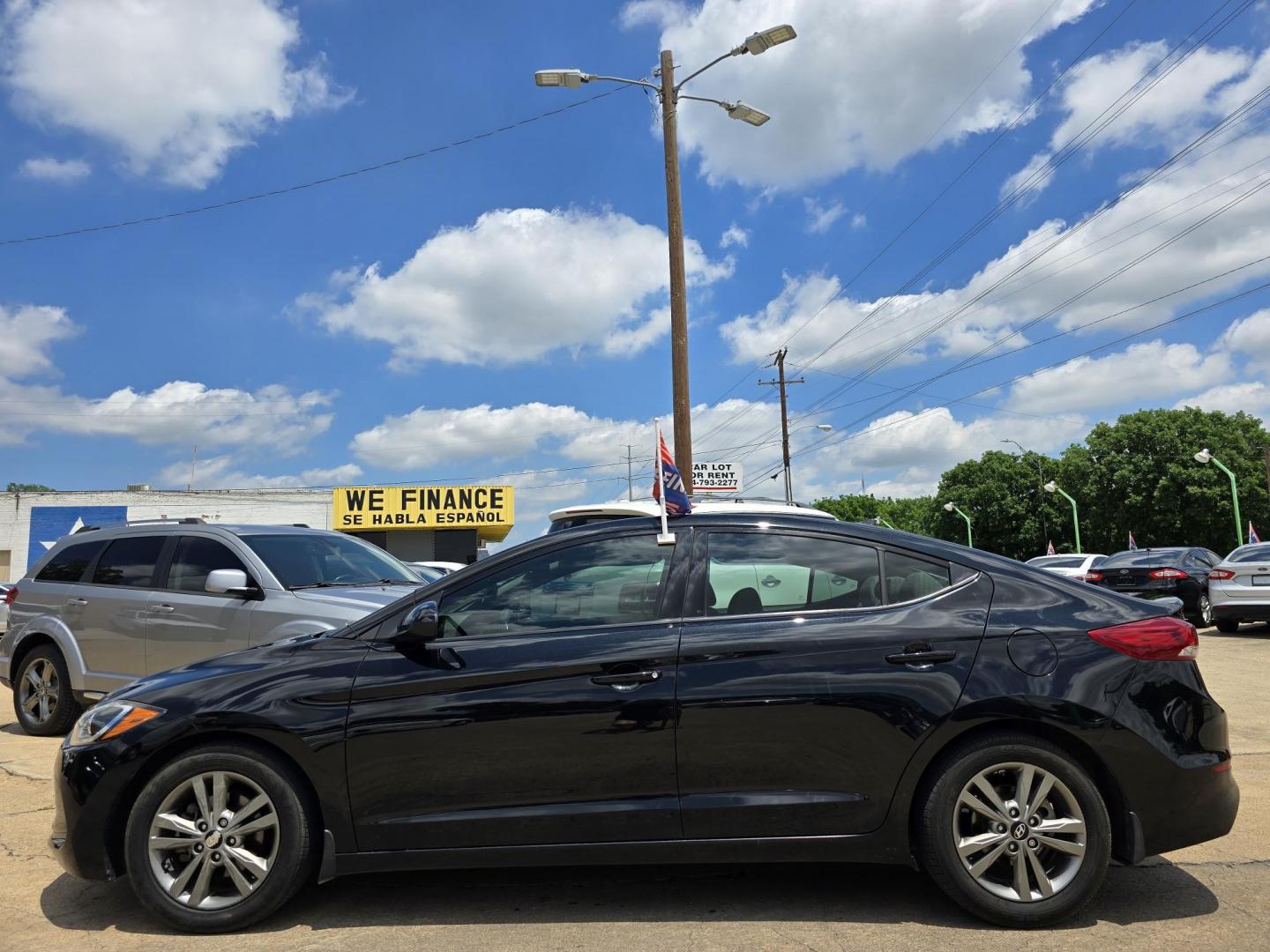 2018 BLACK Hyundai Elantra Limited (5NPD84LFXJH) with an 1.8L L4 DOHC 16V engine, 6A transmission, located at 2660 S.Garland Avenue, Garland, TX, 75041, (469) 298-3118, 32.885551, -96.655602 - Photo#6
