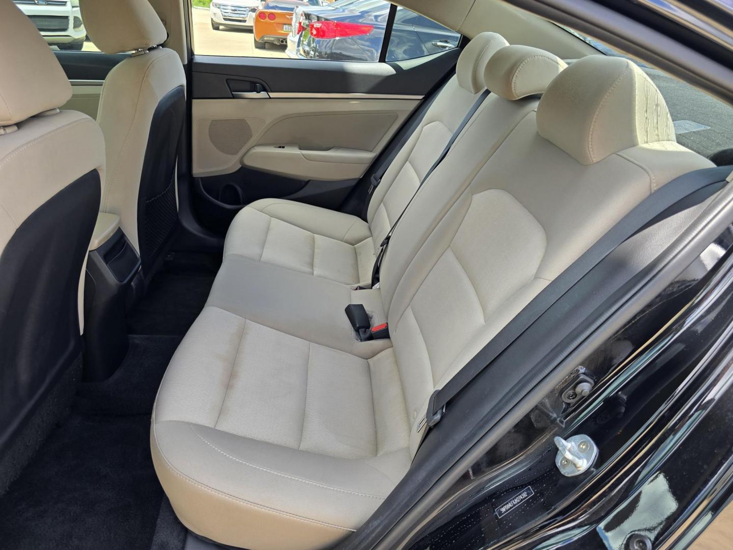 2018 BLACK Hyundai Elantra Limited (5NPD84LFXJH) with an 1.8L L4 DOHC 16V engine, 6A transmission, located at 2660 S.Garland Avenue, Garland, TX, 75041, (469) 298-3118, 32.885551, -96.655602 - Photo#19