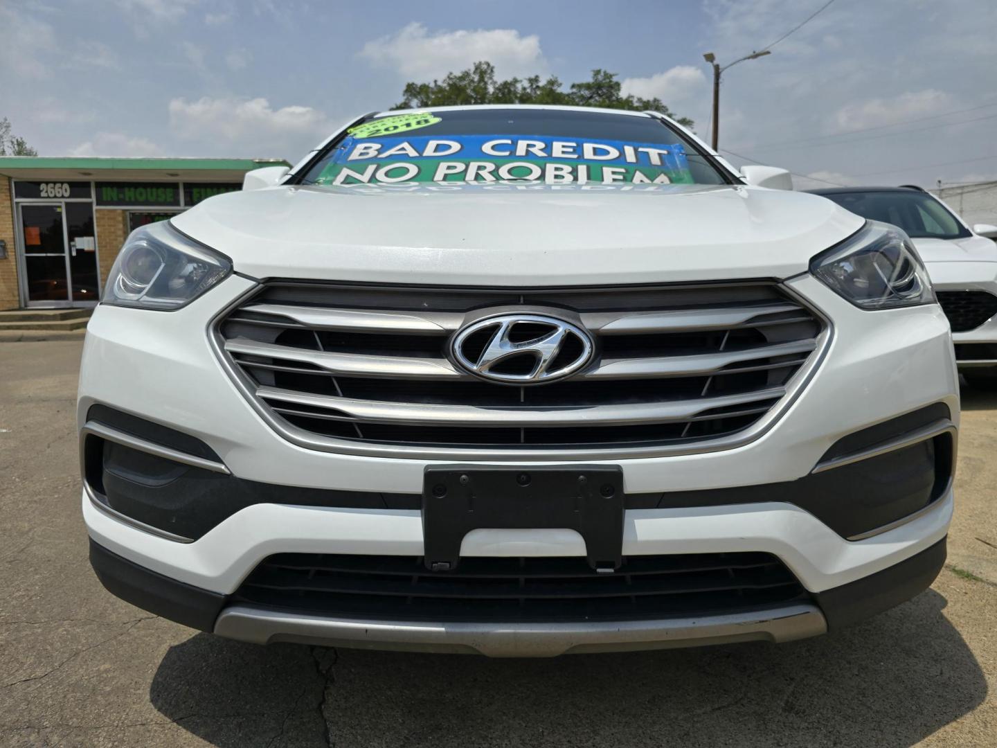 2018 DIAMOND WHITE Hyundai Santa Fe Sport (5NMZT3LB4JH) with an 2.4L L4 DOHC 16V engine, 6A transmission, located at 2660 S.Garland Avenue, Garland, TX, 75041, (469) 298-3118, 32.885551, -96.655602 - Welcome to DallasAutos4Less, one of the Premier BUY HERE PAY HERE Dealers in the North Dallas Area. We specialize in financing to people with NO CREDIT or BAD CREDIT. We need proof of income, proof of residence, and a ID. Come buy your new car from us today!! This is a Very clean 2018 HYUNDAI SAN - Photo#9