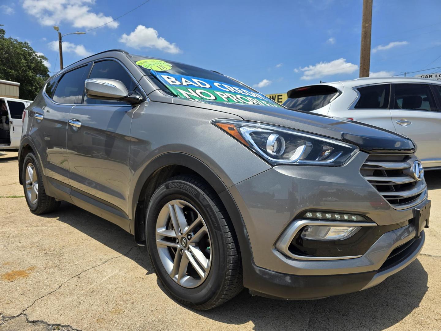 2018 GRAY Hyundai Santa Fe Sport (5XYZU3LB3JG) with an 2.4L L4 DOHC 16V engine, 6A transmission, located at 2660 S.Garland Avenue, Garland, TX, 75041, (469) 298-3118, 32.885551, -96.655602 - Photo#1
