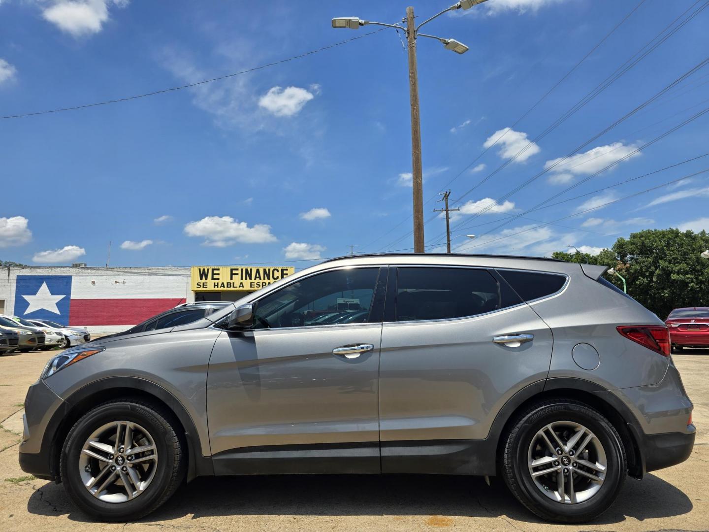 2018 GRAY Hyundai Santa Fe Sport (5XYZU3LB3JG) with an 2.4L L4 DOHC 16V engine, 6A transmission, located at 2660 S.Garland Avenue, Garland, TX, 75041, (469) 298-3118, 32.885551, -96.655602 - Photo#6