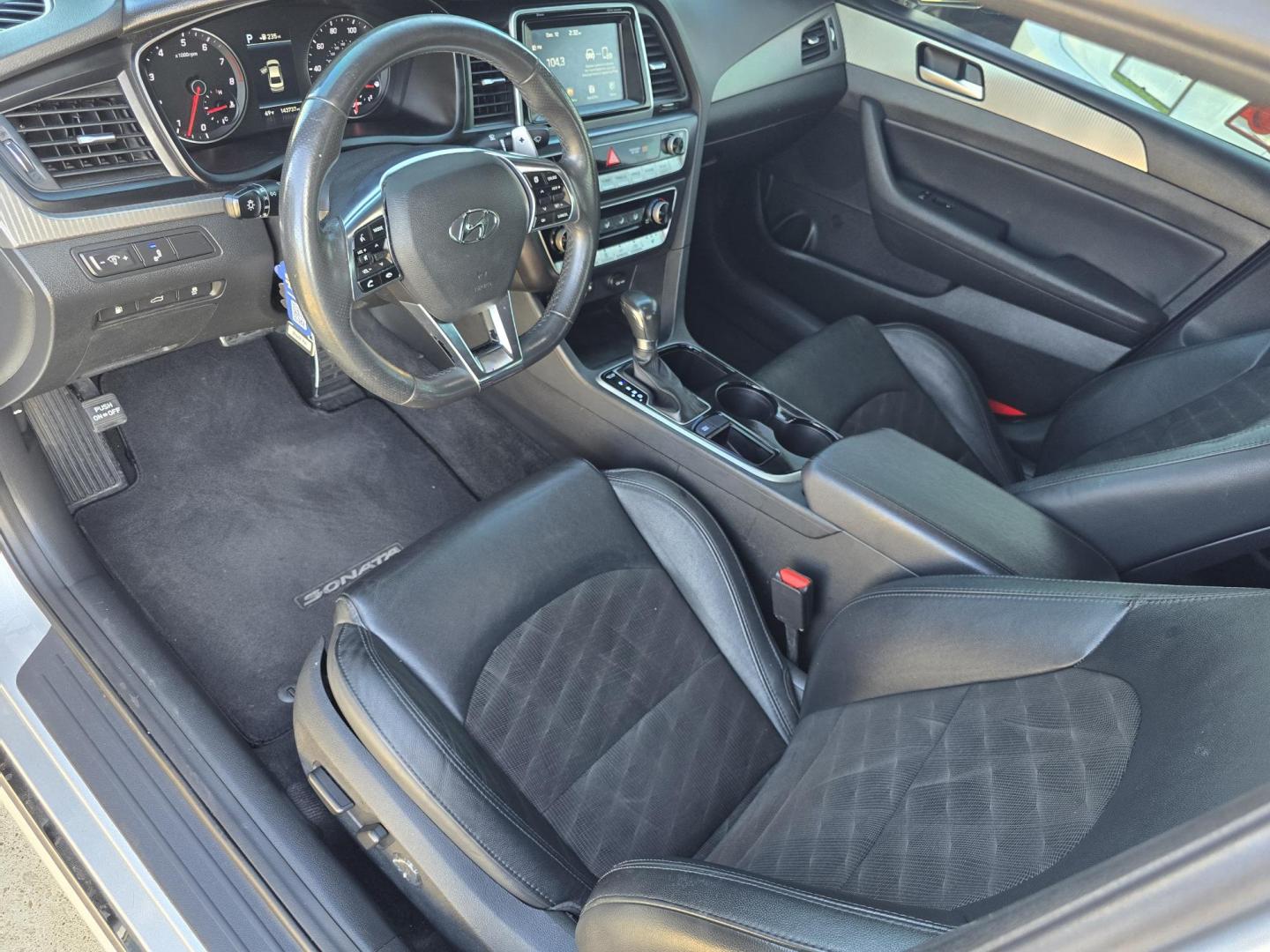 2018 Hyundai Sonata SPORT (5NPE34AF8JH) , AUTO transmission, located at 2660 S.Garland Avenue, Garland, TX, 75041, (469) 298-3118, 32.885551, -96.655602 - Welcome to DallasAutos4Less, one of the Premier BUY HERE PAY HERE Dealers in the North Dallas Area. We specialize in financing to people with NO CREDIT or BAD CREDIT. We need proof of income, proof of residence, and a ID. Come buy your new car from us today!! This is a Very clean 2018 HYUNDAI SON - Photo#9