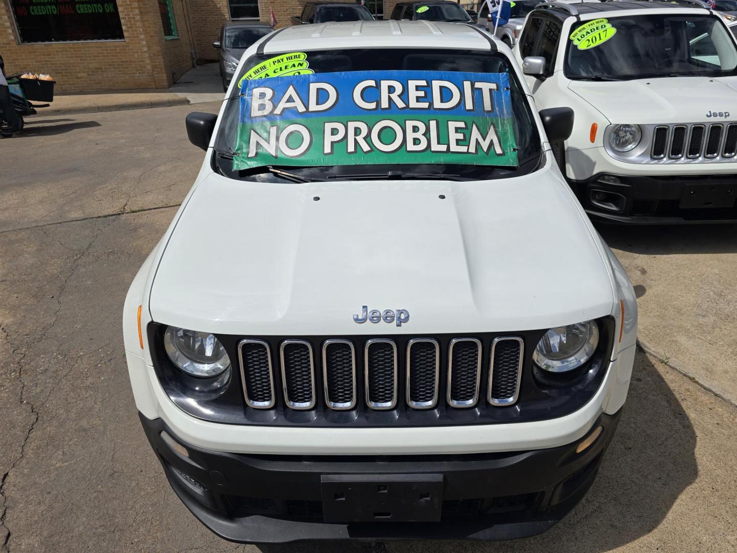 2018 WHITE Jeep Renegade Sport (ZACCJAAB3JP) with an 2.4L L4 DOHC 16V engine, AUTO transmission, located at 2660 S.Garland Avenue, Garland, TX, 75041, (469) 298-3118, 32.885551, -96.655602 - Photo#9