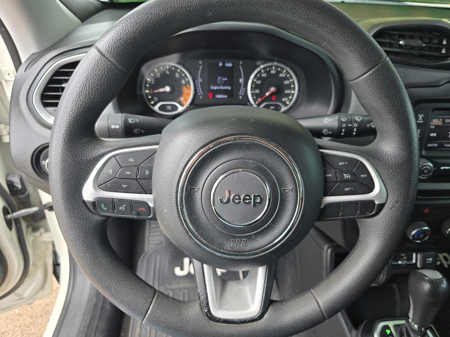 2018 WHITE Jeep Renegade Sport (ZACCJAAB3JP) with an 2.4L L4 DOHC 16V engine, AUTO transmission, located at 2660 S.Garland Avenue, Garland, TX, 75041, (469) 298-3118, 32.885551, -96.655602 - Photo#13