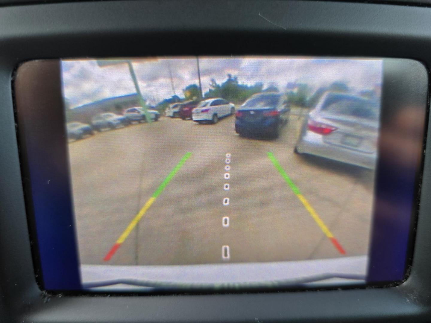 2018 WHITE Jeep Renegade Sport (ZACCJAAB3JP) with an 2.4L L4 DOHC 16V engine, AUTO transmission, located at 2660 S.Garland Avenue, Garland, TX, 75041, (469) 298-3118, 32.885551, -96.655602 - Photo#15