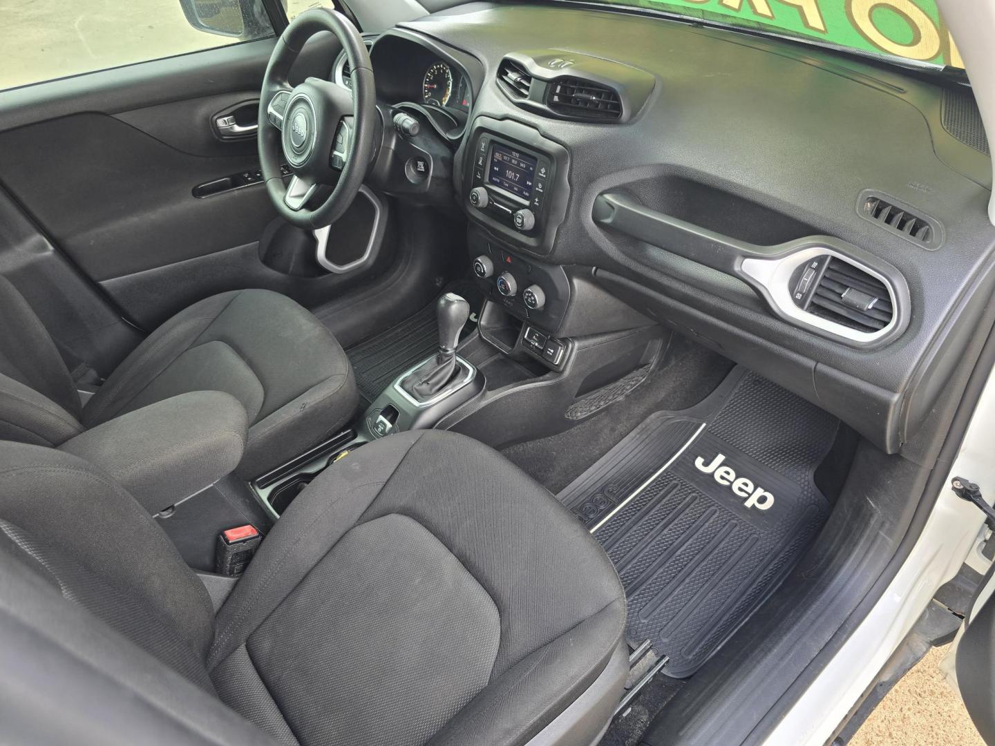 2018 WHITE Jeep Renegade Sport (ZACCJAAB3JP) with an 2.4L L4 DOHC 16V engine, AUTO transmission, located at 2660 S.Garland Avenue, Garland, TX, 75041, (469) 298-3118, 32.885551, -96.655602 - Photo#20