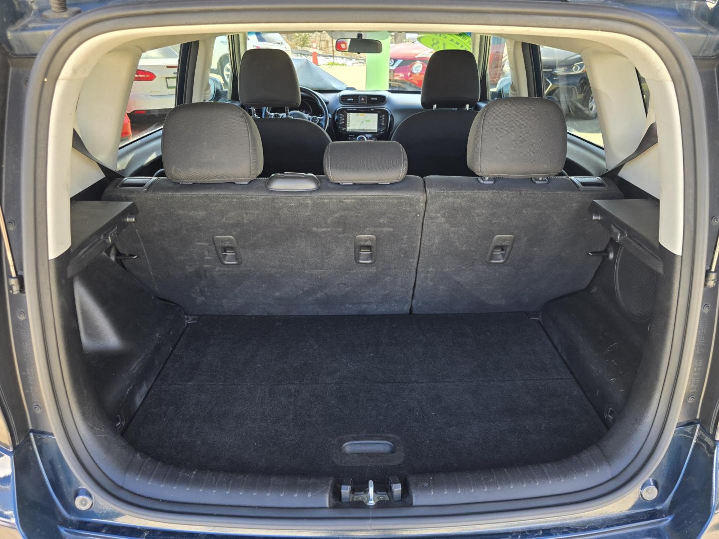 2018 BLUE Kia Soul + (KNDJP3A51J7) with an 2.0L L4 DOHC 16V engine, 6A transmission, located at 2660 S.Garland Avenue, Garland, TX, 75041, (469) 298-3118, 32.885551, -96.655602 - Photo#19