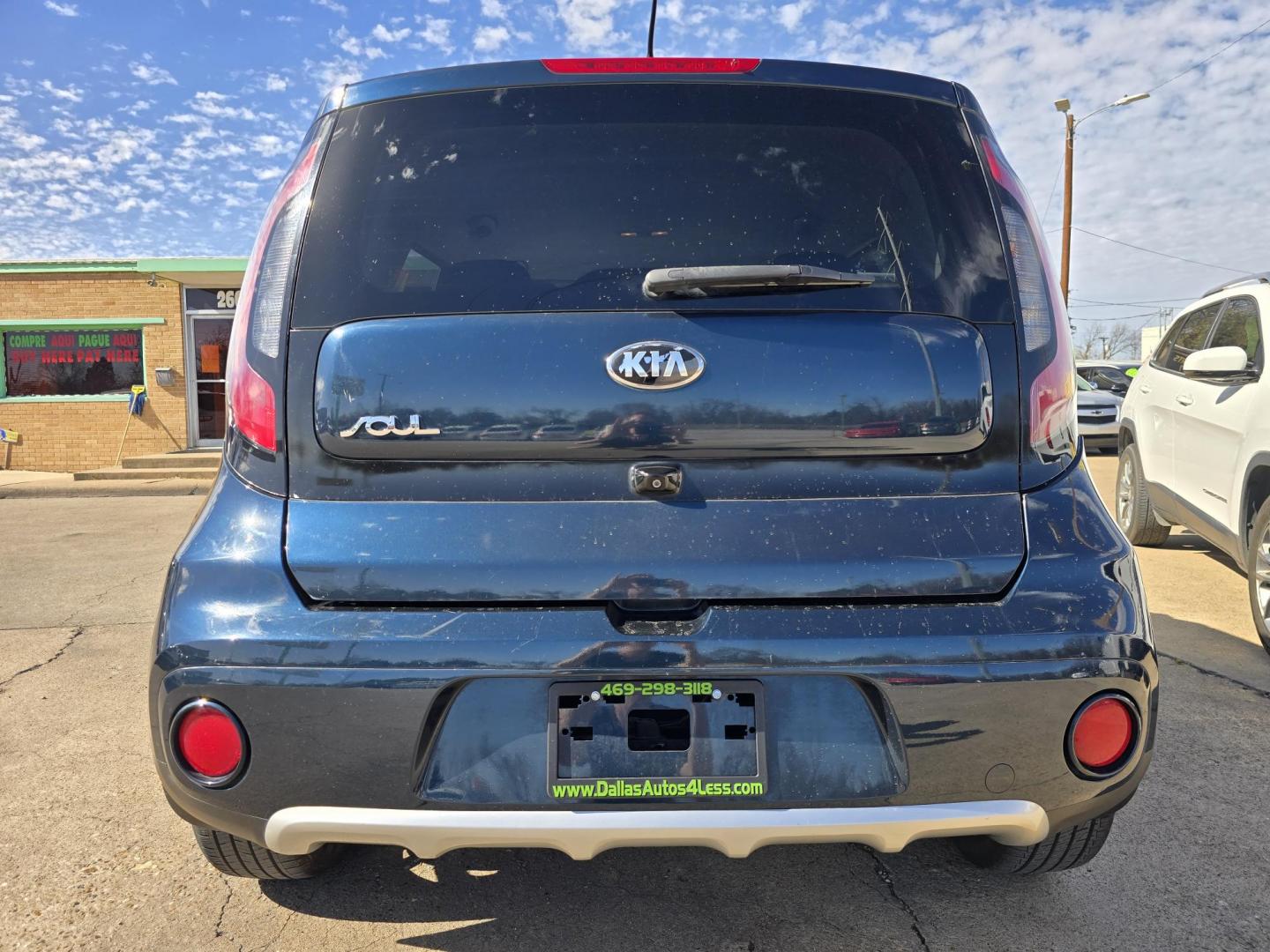 2018 BLUE Kia Soul + (KNDJP3A51J7) with an 2.0L L4 DOHC 16V engine, 6A transmission, located at 2660 S.Garland Avenue, Garland, TX, 75041, (469) 298-3118, 32.885551, -96.655602 - Photo#4