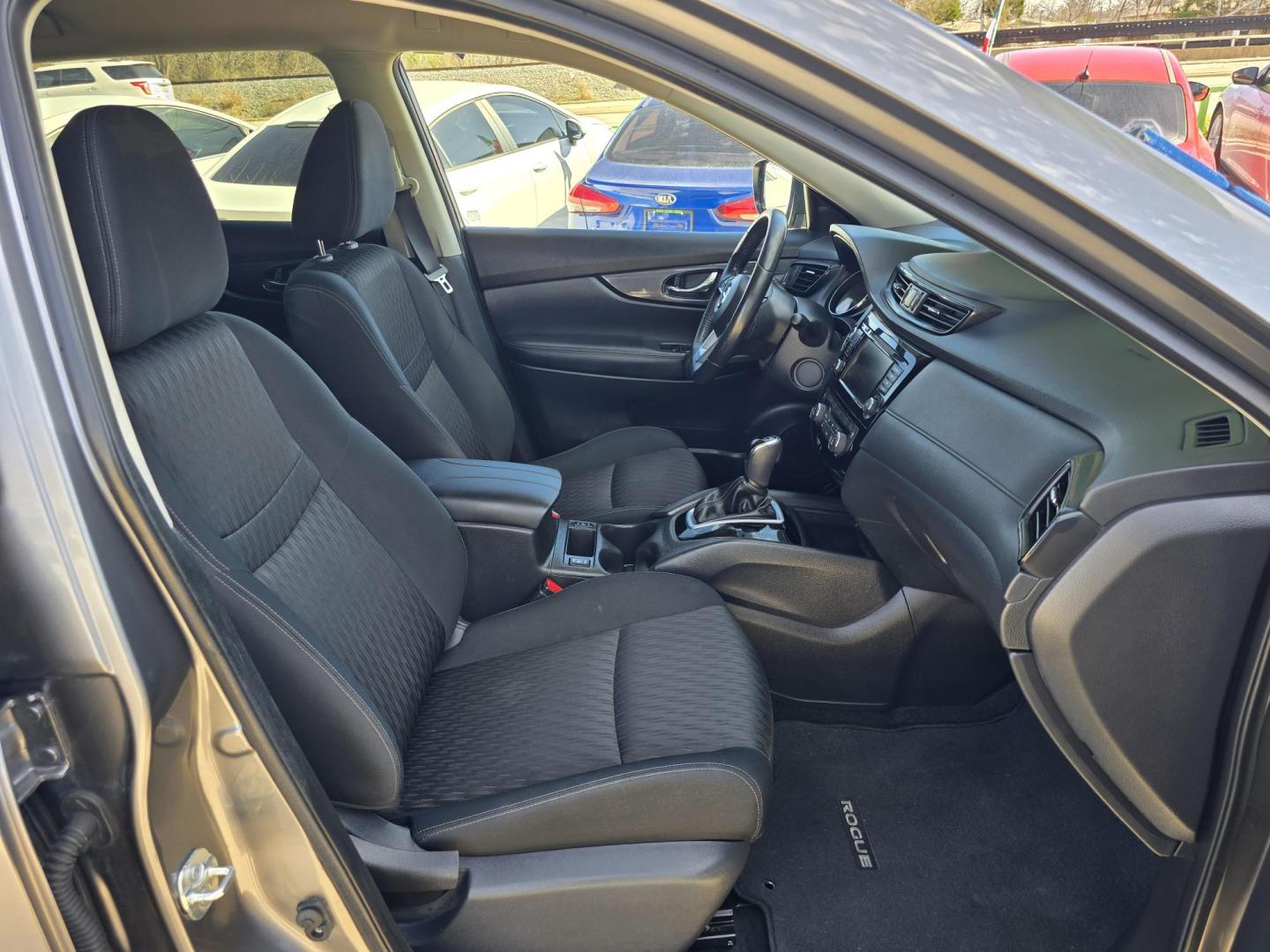 2018 GRAY Nissan Rogue SV (KNMAT2MT3JP) with an 2.5L L4 DOHC 16V engine, CVT transmission, located at 2660 S.Garland Avenue, Garland, TX, 75041, (469) 298-3118, 32.885551, -96.655602 - Photo#20