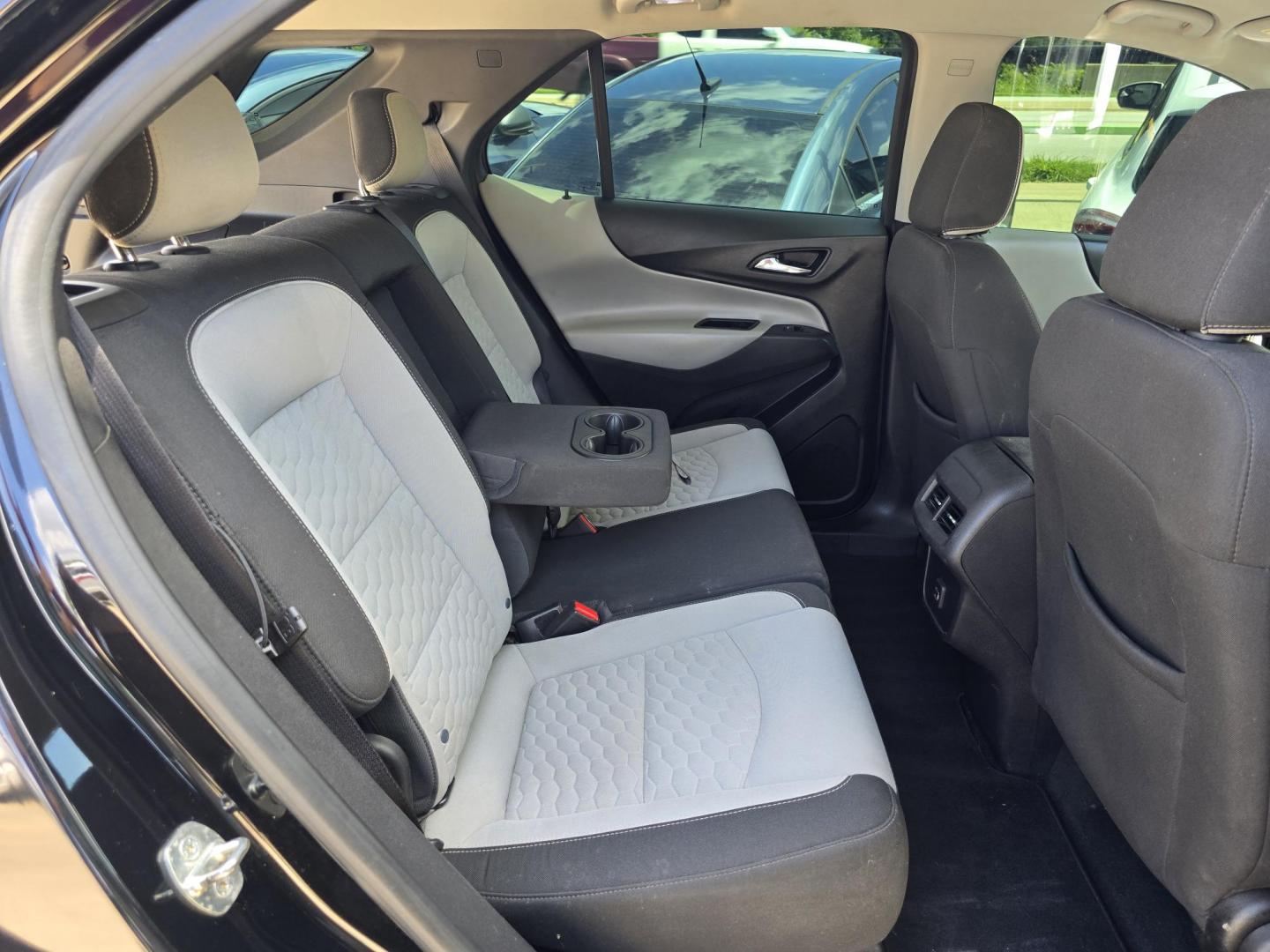 2019 BLACK Chevrolet Equinox LS (3GNAXHEV2KL) with an 1.5L L4 DIR DOHC 16V TURBO engine, 6A transmission, located at 2660 S.Garland Avenue, Garland, TX, 75041, (469) 298-3118, 32.885551, -96.655602 - Welcome to DallasAutos4Less, one of the Premier BUY HERE PAY HERE Dealers in the North Dallas Area. We specialize in financing to people with NO CREDIT or BAD CREDIT. We need proof of income, proof of residence, and a ID. Come buy your new car from us today!! This is a very well cared for 2019 Ch - Photo#19