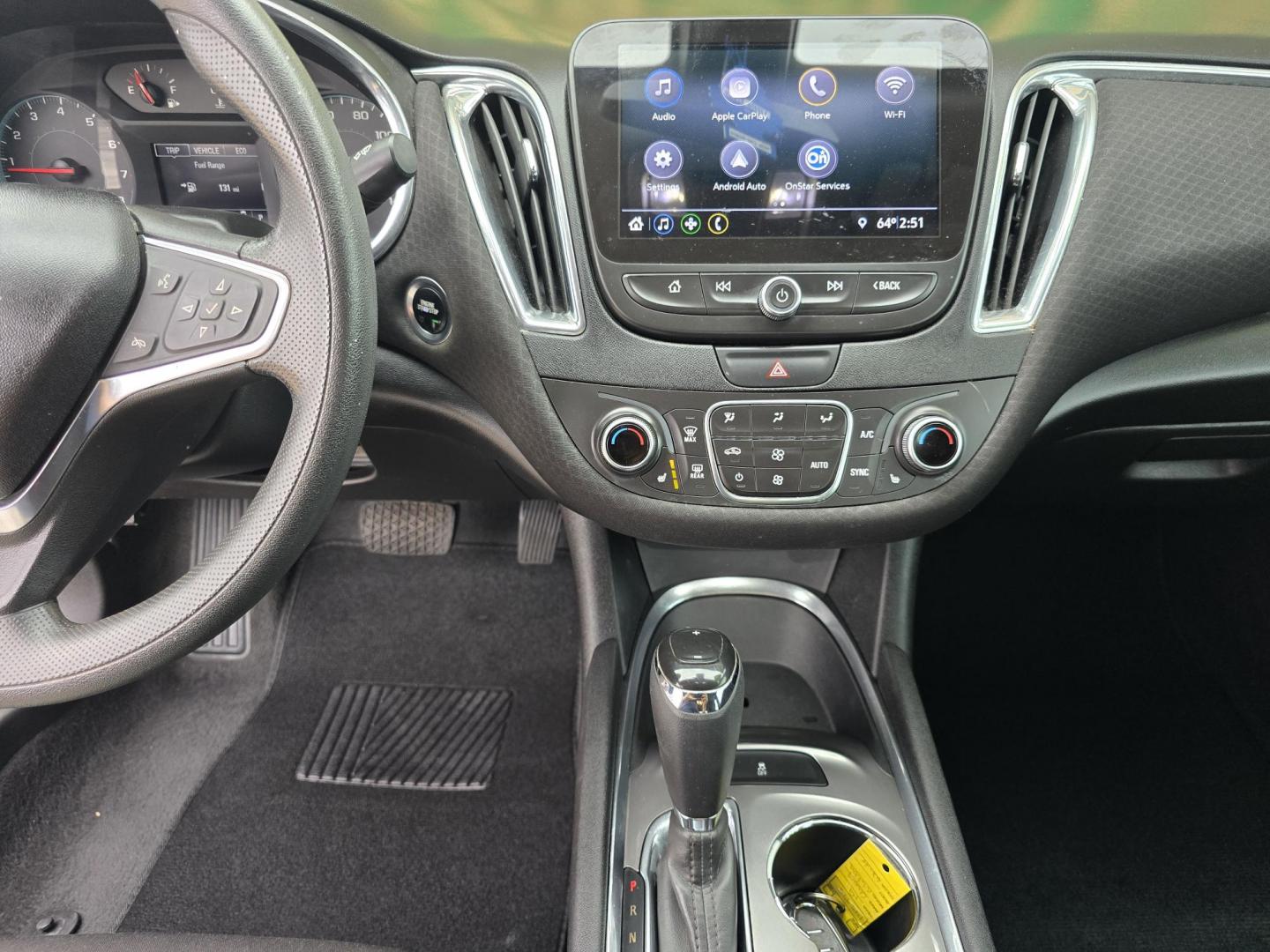 2019 WHITE Chevrolet Malibu LT (1G1ZD5STXKF) with an 1.5L L4 DOHC 16V engine, 6A transmission, located at 2660 S.Garland Avenue, Garland, TX, 75041, (469) 298-3118, 32.885551, -96.655602 - Photo#14