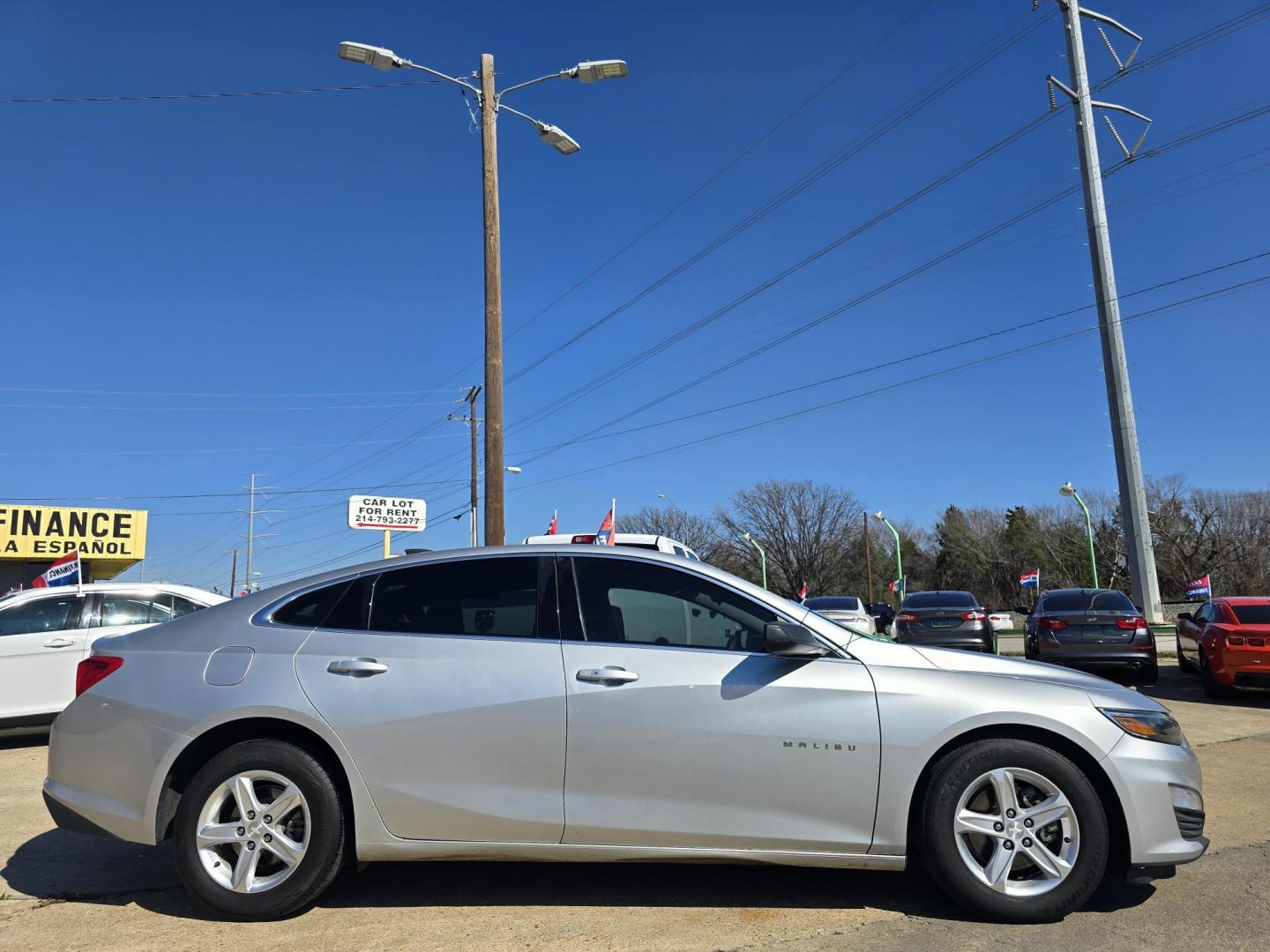 2019 SILVER Chevrolet Malibu LS (1G1ZB5ST2KF) with an 1.5L L4 DOHC 16V engine, 6A transmission, located at 2660 S.Garland Avenue, Garland, TX, 75041, (469) 298-3118, 32.885551, -96.655602 - Photo#2
