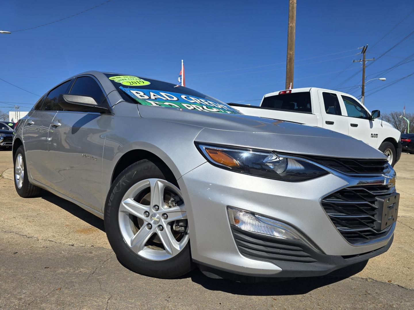 2019 SILVER Chevrolet Malibu LS (1G1ZB5ST2KF) with an 1.5L L4 DOHC 16V engine, 6A transmission, located at 2660 S.Garland Avenue, Garland, TX, 75041, (469) 298-3118, 32.885551, -96.655602 - Photo#0
