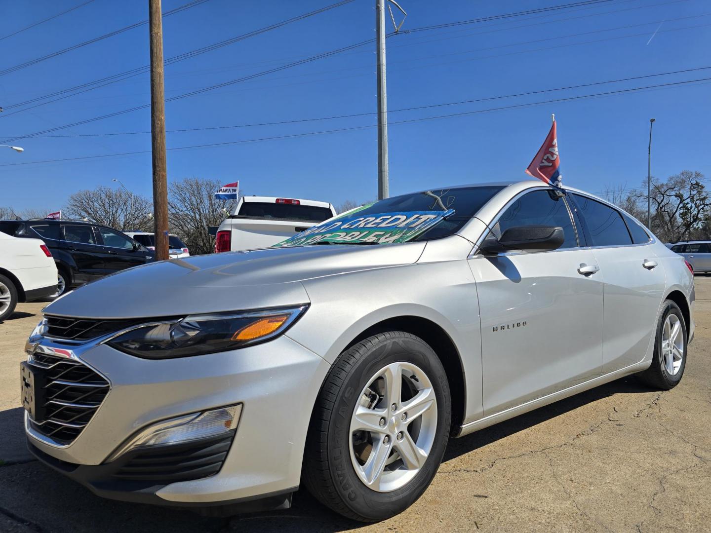 2019 SILVER Chevrolet Malibu LS (1G1ZB5ST2KF) with an 1.5L L4 DOHC 16V engine, 6A transmission, located at 2660 S.Garland Avenue, Garland, TX, 75041, (469) 298-3118, 32.885551, -96.655602 - Photo#7