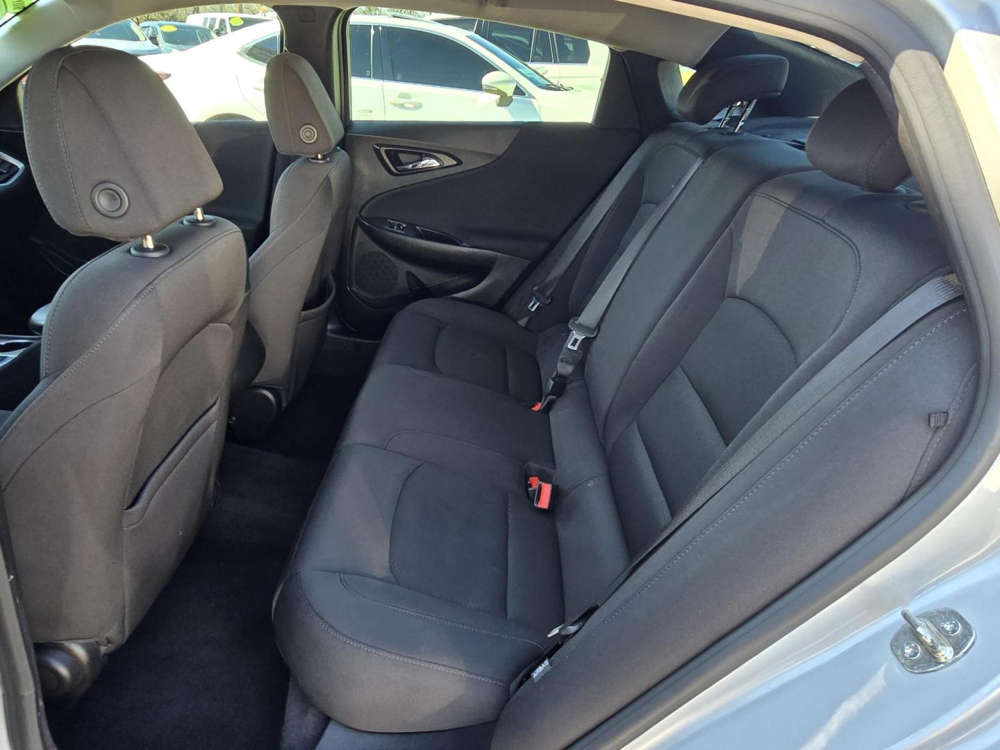 2019 SILVER Chevrolet Malibu LS (1G1ZB5ST2KF) with an 1.5L L4 DOHC 16V engine, 6A transmission, located at 2660 S.Garland Avenue, Garland, TX, 75041, (469) 298-3118, 32.885551, -96.655602 - Photo#16