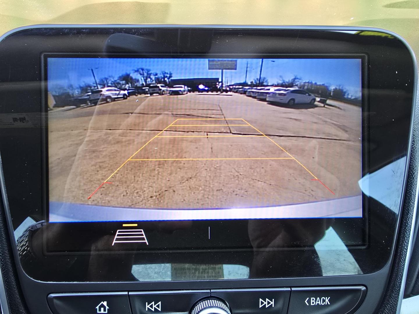 2019 SILVER Chevrolet Malibu LS (1G1ZB5ST2KF) with an 1.5L L4 DOHC 16V engine, 6A transmission, located at 2660 S.Garland Avenue, Garland, TX, 75041, (469) 298-3118, 32.885551, -96.655602 - Photo#15