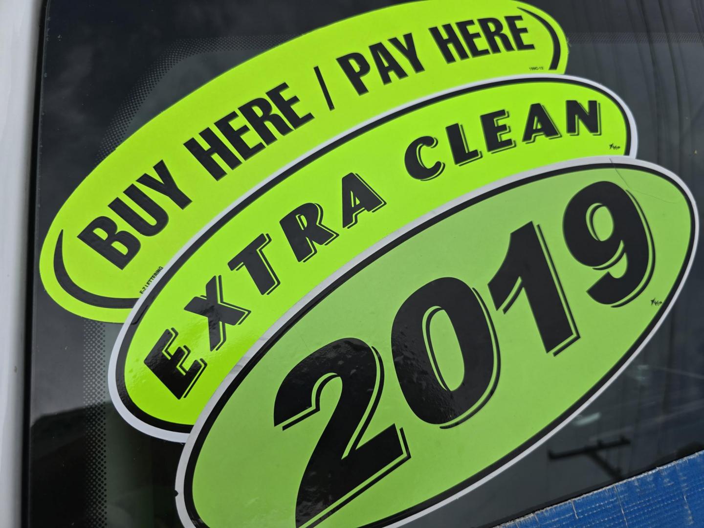 2019 WHITE Chrysler Pacifica L (2C4RC1AG3KR) , AUTO transmission, located at 2660 S.Garland Avenue, Garland, TX, 75041, (469) 298-3118, 32.885551, -96.655602 - Welcome to DallasAutos4Less, one of the Premier BUY HERE PAY HERE Dealers in the North Dallas Area. We specialize in financing to people with NO CREDIT or BAD CREDIT. We need proof of income, proof of residence, and a ID. Come buy your new car from us today!! This is a very well cared for 2013 CH - Photo#23