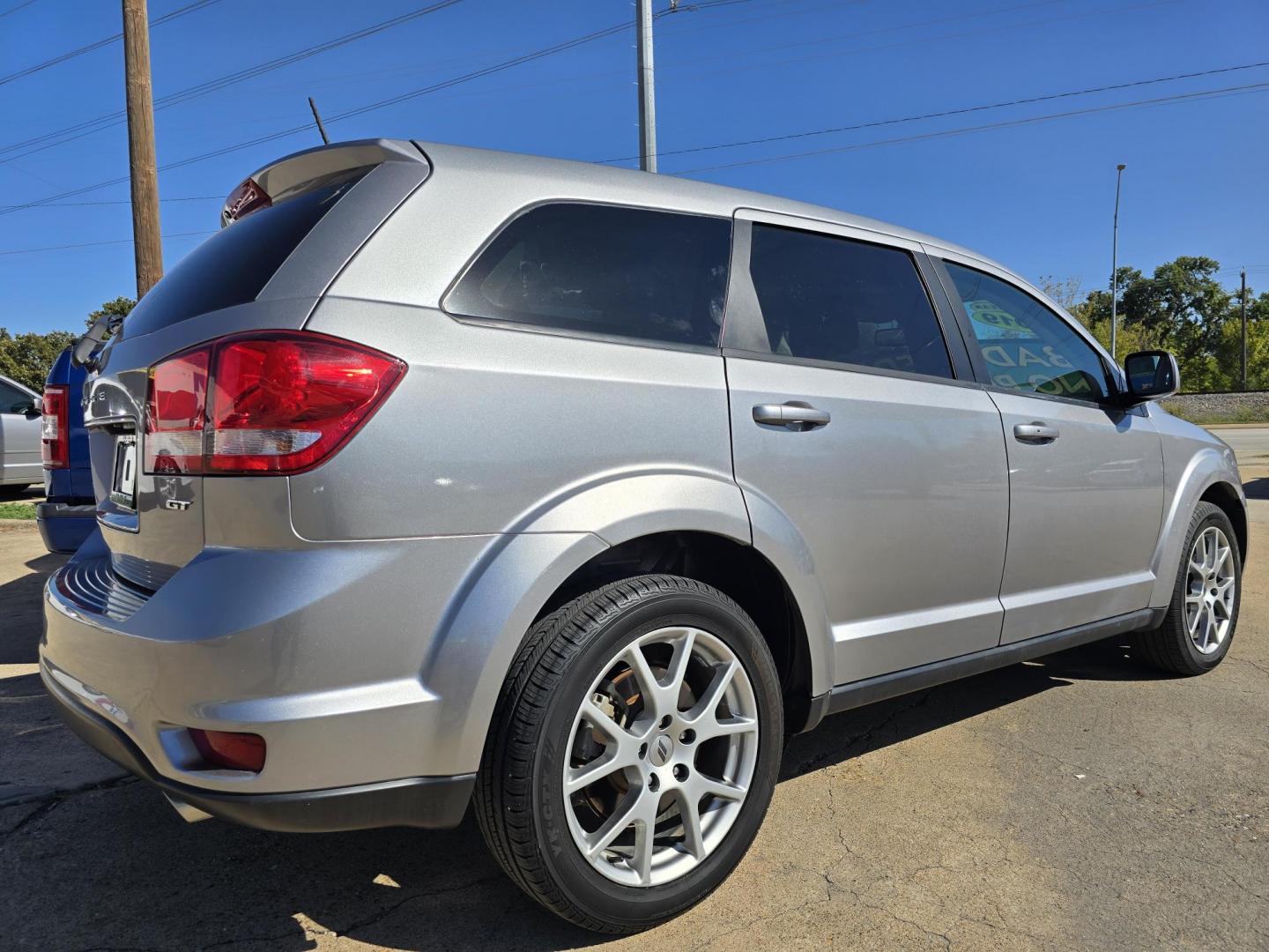 2019 GRAY /BLACK Dodge Journey GT (3C4PDCEG6KT) with an 3.6L V6 DOHC 24V engine, 6A transmission, located at 2660 S.Garland Avenue, Garland, TX, 75041, (469) 298-3118, 32.885551, -96.655602 - Photo#3