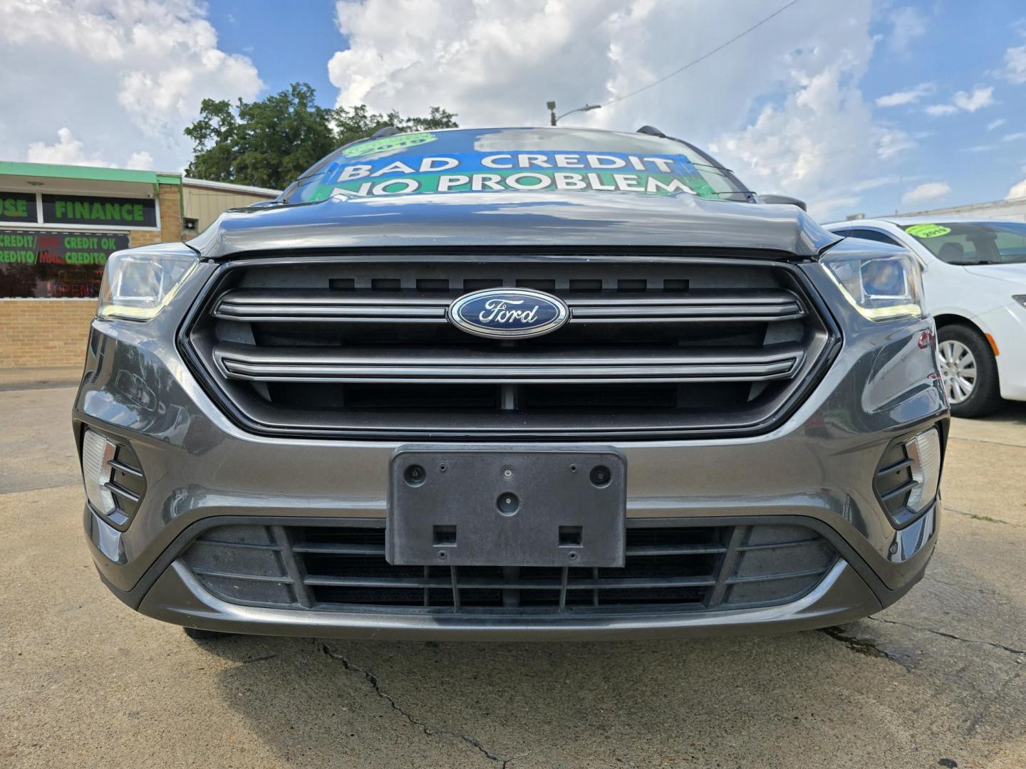 2019 GRAY Ford Escape SEL (1FMCU0HD2KU) , AUTO transmission, located at 2660 S.Garland Avenue, Garland, TX, 75041, (469) 298-3118, 32.885551, -96.655602 - Welcome to DallasAutos4Less, one of the Premier BUY HERE PAY HERE Dealers in the North Dallas Area. We specialize in financing to people with NO CREDIT or BAD CREDIT. We need proof of income, proof of residence, and a ID. Come buy your new car from us today!! This is a Super Clean 2019 FORD ESCAP - Photo#9