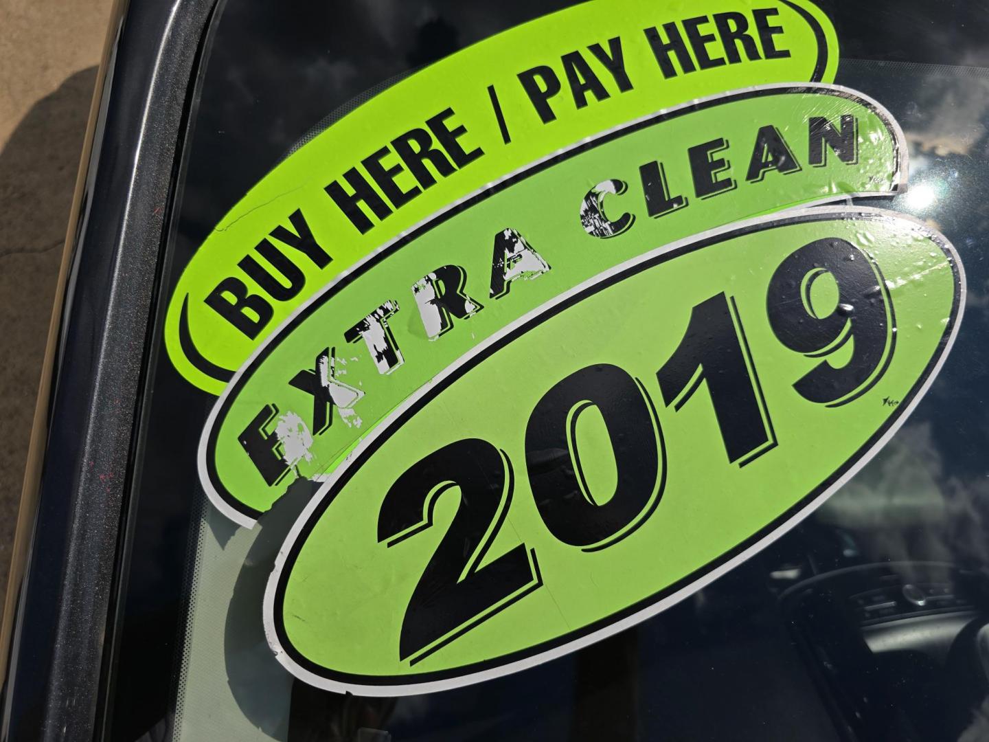 2019 GRAY Ford Escape SEL (1FMCU0HD2KU) , AUTO transmission, located at 2660 S.Garland Avenue, Garland, TX, 75041, (469) 298-3118, 32.885551, -96.655602 - Welcome to DallasAutos4Less, one of the Premier BUY HERE PAY HERE Dealers in the North Dallas Area. We specialize in financing to people with NO CREDIT or BAD CREDIT. We need proof of income, proof of residence, and a ID. Come buy your new car from us today!! This is a Super Clean 2019 FORD ESCAP - Photo#21