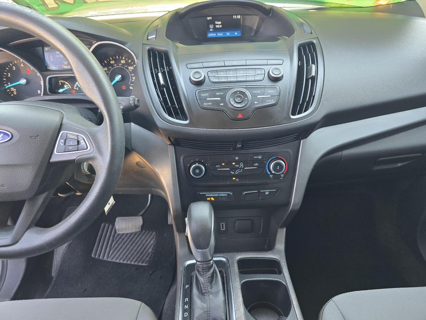 2019 WHITE Ford Escape S (1FMCU0F71KU) with an 2.5L L4 DOHC 16V engine, 6A transmission, located at 2660 S.Garland Avenue, Garland, TX, 75041, (469) 298-3118, 32.885551, -96.655602 - Photo#13