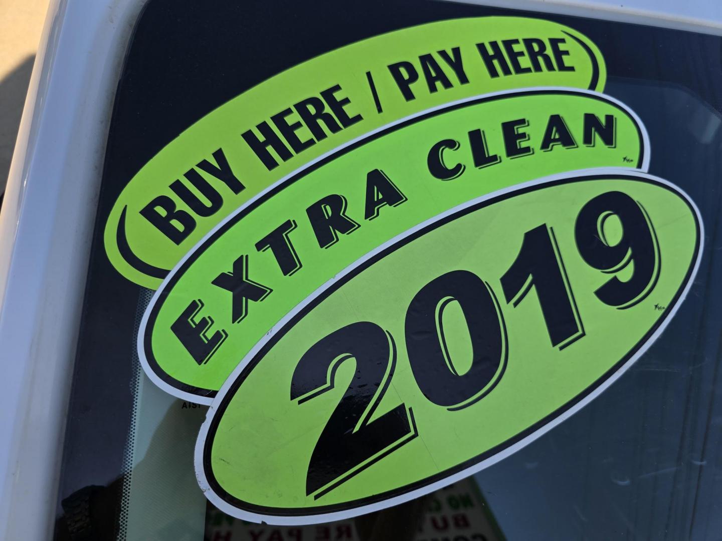 2019 WHITE Ford Escape S (1FMCU0F71KU) with an 2.5L L4 DOHC 16V engine, 6A transmission, located at 2660 S.Garland Avenue, Garland, TX, 75041, (469) 298-3118, 32.885551, -96.655602 - Photo#19