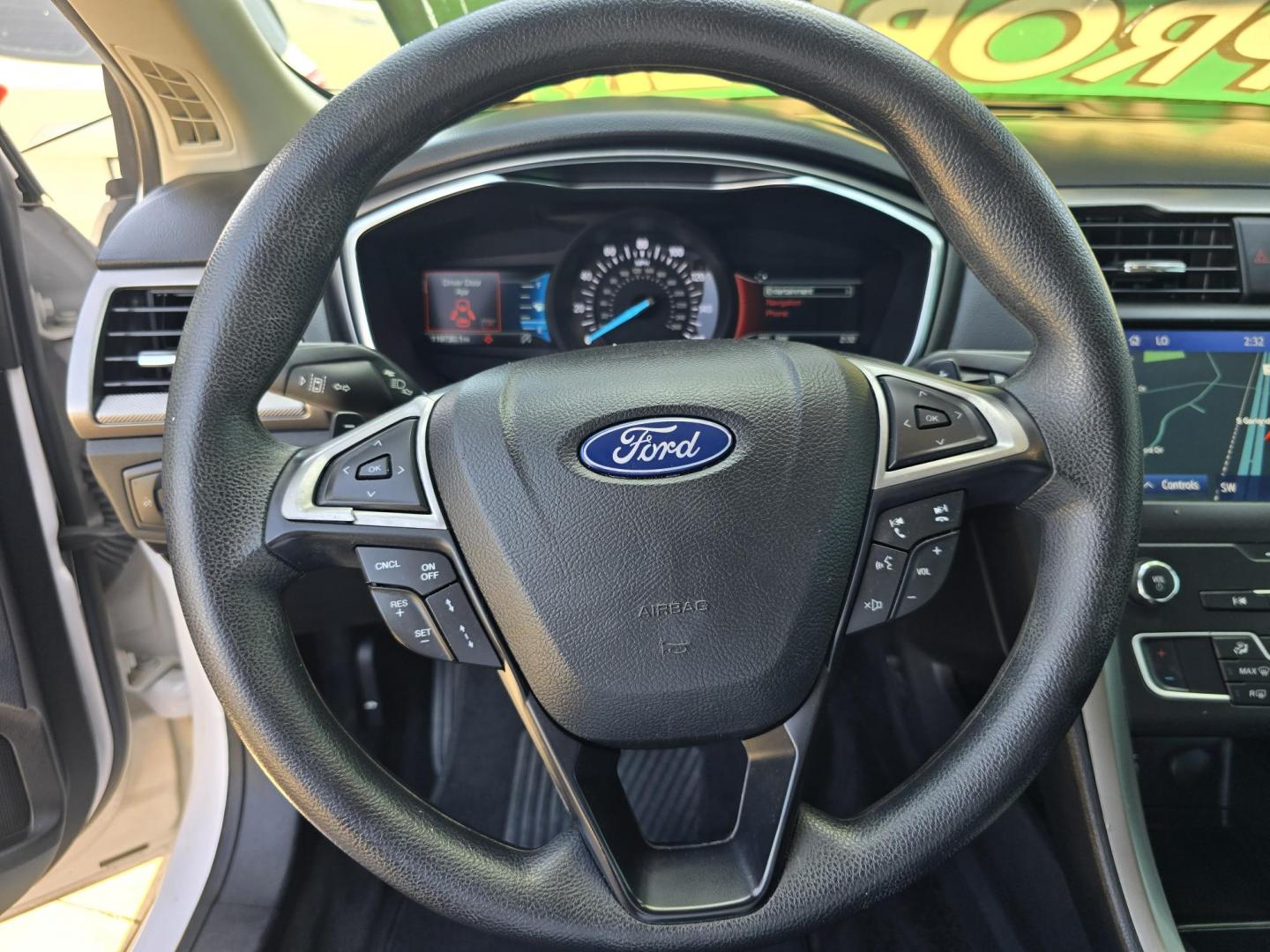 2019 DIAMOND WHITE Ford Fusion SE (3FA6P0HD8KR) with an 1.5L L4 DOHC 16V engine, 6A transmission, located at 2660 S.Garland Avenue, Garland, TX, 75041, (469) 298-3118, 32.885551, -96.655602 - Photo#12