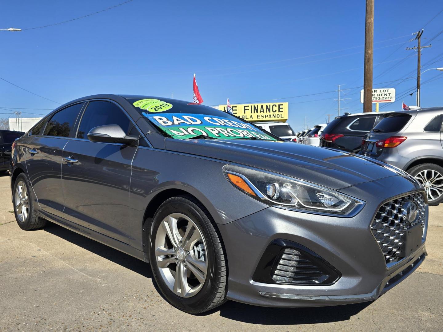 2019 GRAY Hyundai Sonata Sport (5NPE34AF3KH) with an 2.4L L4 DOHC 16V engine, 6A transmission, located at 2660 S.Garland Avenue, Garland, TX, 75041, (469) 298-3118, 32.885551, -96.655602 - Photo#1