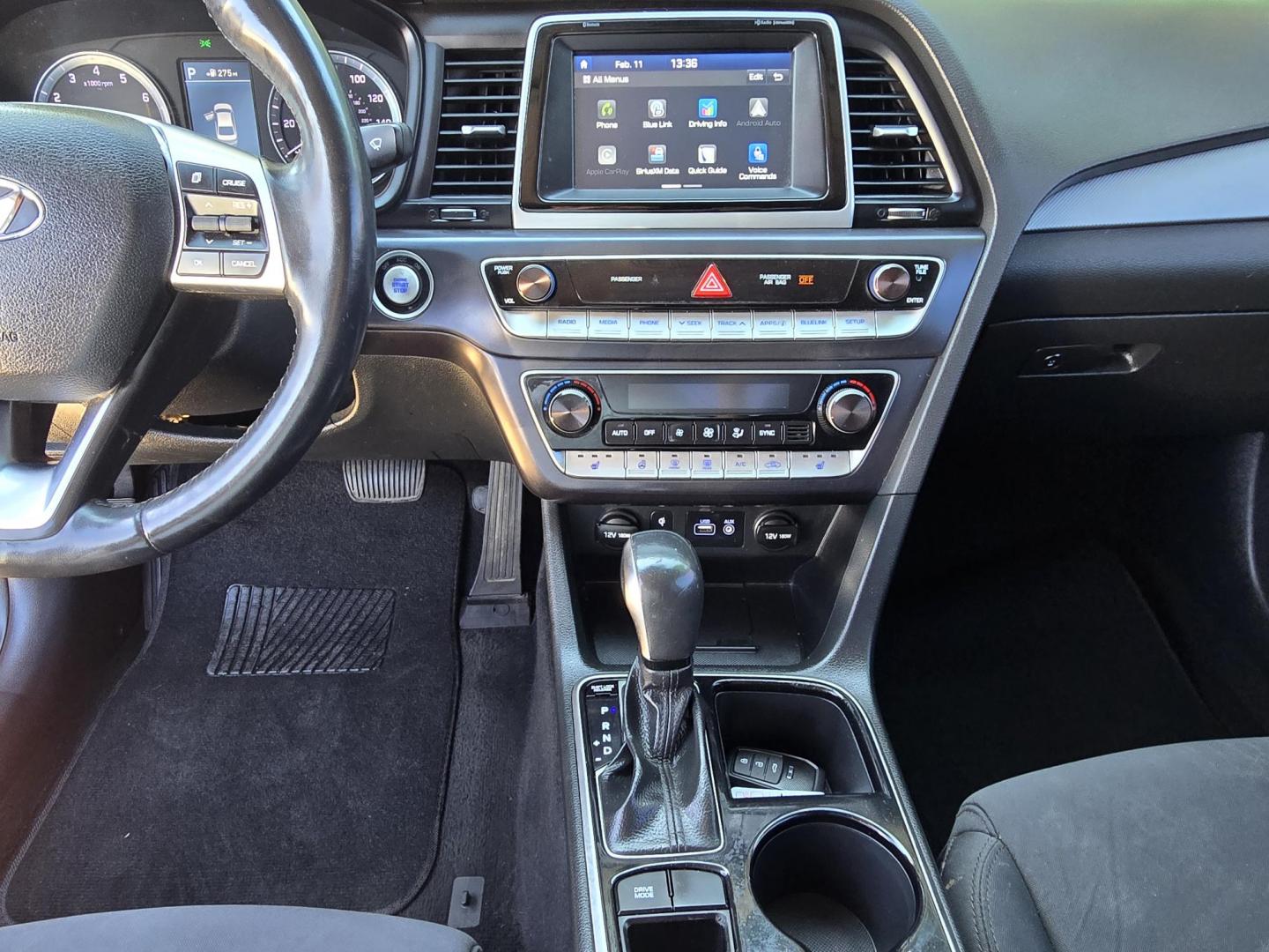 2019 GRAY Hyundai Sonata Sport (5NPE34AF3KH) with an 2.4L L4 DOHC 16V engine, 6A transmission, located at 2660 S.Garland Avenue, Garland, TX, 75041, (469) 298-3118, 32.885551, -96.655602 - Photo#15