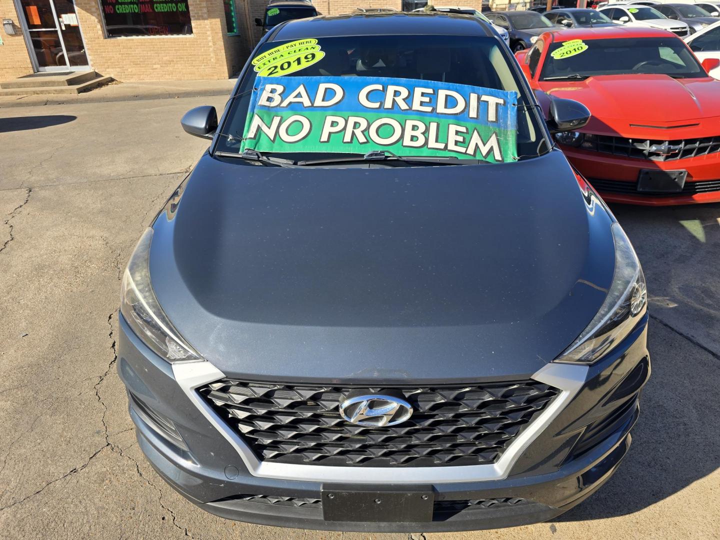 2019 BLUE Hyundai Tucson SE (KM8J23A46KU) with an 2.0L L4 DOHC 16V engine, 6A transmission, located at 2660 S.Garland Avenue, Garland, TX, 75041, (469) 298-3118, 32.885551, -96.655602 - Photo#8