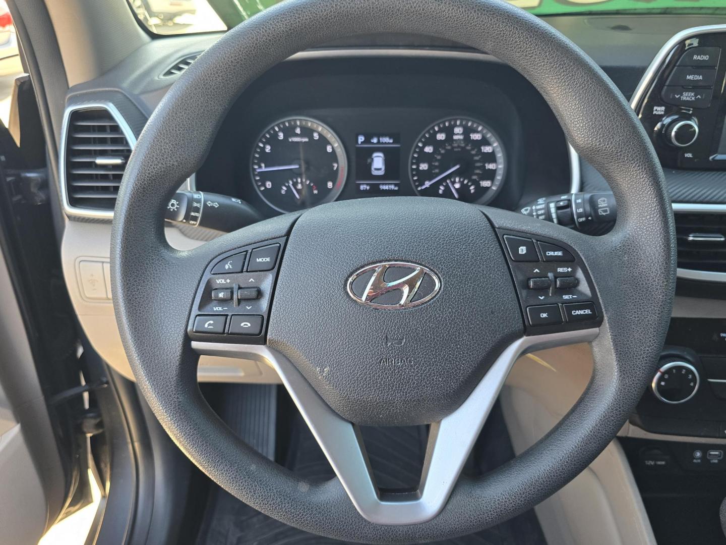 2019 BLUE Hyundai Tucson SE (KM8J23A46KU) with an 2.0L L4 DOHC 16V engine, 6A transmission, located at 2660 S.Garland Avenue, Garland, TX, 75041, (469) 298-3118, 32.885551, -96.655602 - Photo#12