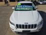 2019 WHITE Jeep Cherokee Latitude Plus (1C4PJLLB6KD) with an 2.4L L4 DOHC 16V engine, 9A transmission, located at 2660 S.Garland Avenue, Garland, TX, 75041, (469) 298-3118, 32.885551, -96.655602 - Photo#8