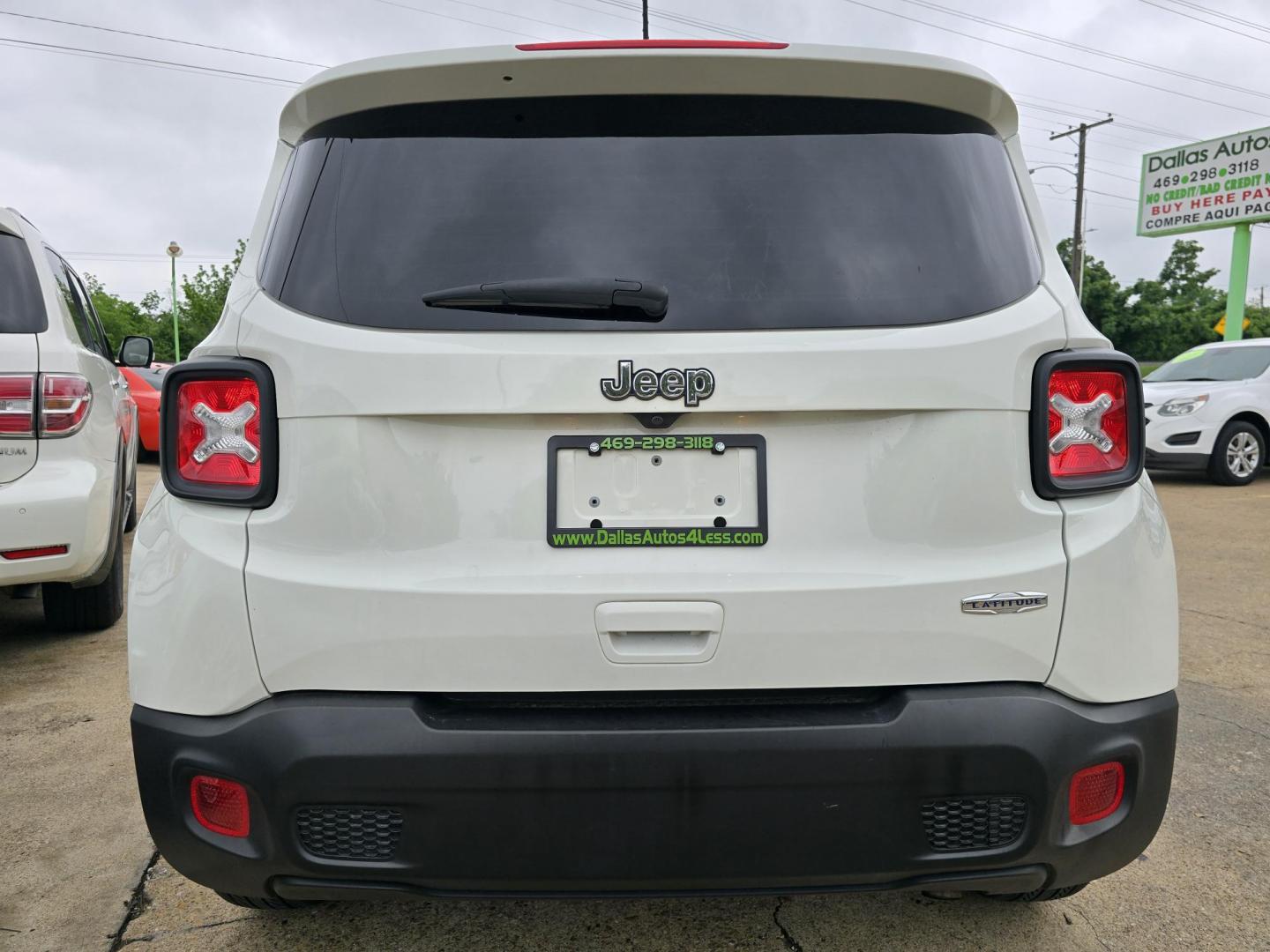 2019 WHITE Jeep Renegade Latitude (ZACNJABB7KP) with an 2.4L L4 DOHC 16V engine, 9A transmission, located at 2660 S.Garland Avenue, Garland, TX, 75041, (469) 298-3118, 32.885551, -96.655602 - Photo#4