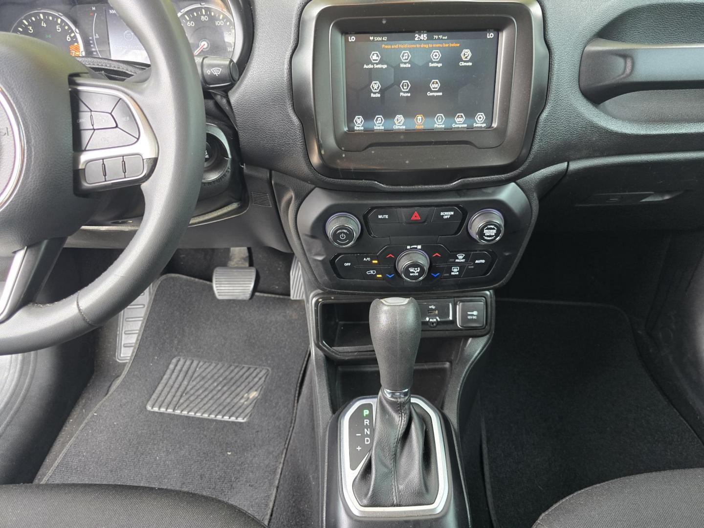2019 WHITE Jeep Renegade Latitude (ZACNJABB7KP) with an 2.4L L4 DOHC 16V engine, 9A transmission, located at 2660 S.Garland Avenue, Garland, TX, 75041, (469) 298-3118, 32.885551, -96.655602 - Photo#14