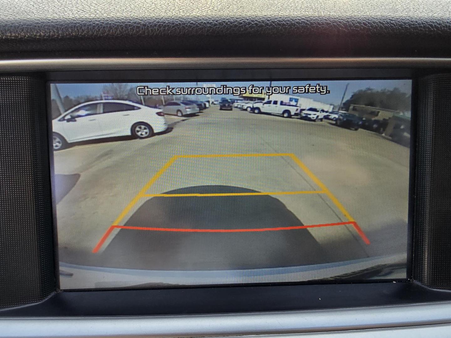 2019 DIAMOND WHITE Kia Optima LX (5XXGT4L38KG) with an 2.4L L4 DOHC 16V engine, 6A transmission, located at 2660 S.Garland Avenue, Garland, TX, 75041, (469) 298-3118, 32.885551, -96.655602 - Photo#15