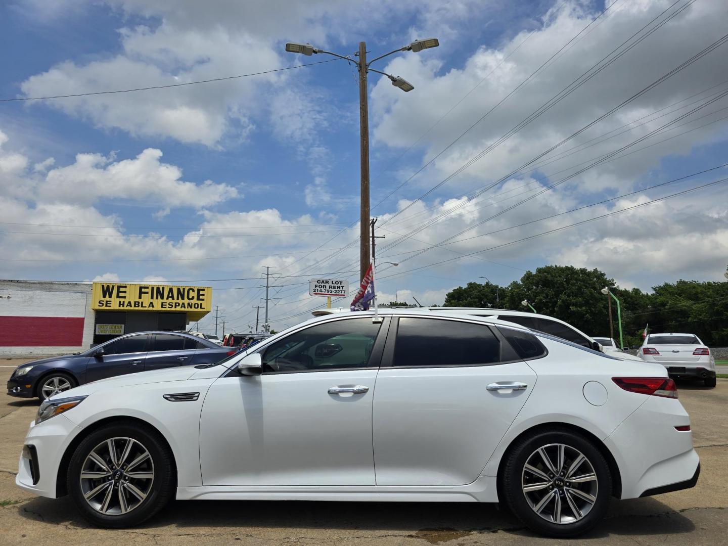 2019 DIAMOND WHITE Kia Optima EX (5XXGU4L13KG) with an 1.6L L4 DOHC 16V engine, 6A transmission, located at 2660 S.Garland Avenue, Garland, TX, 75041, (469) 298-3118, 32.885551, -96.655602 - Photo#6