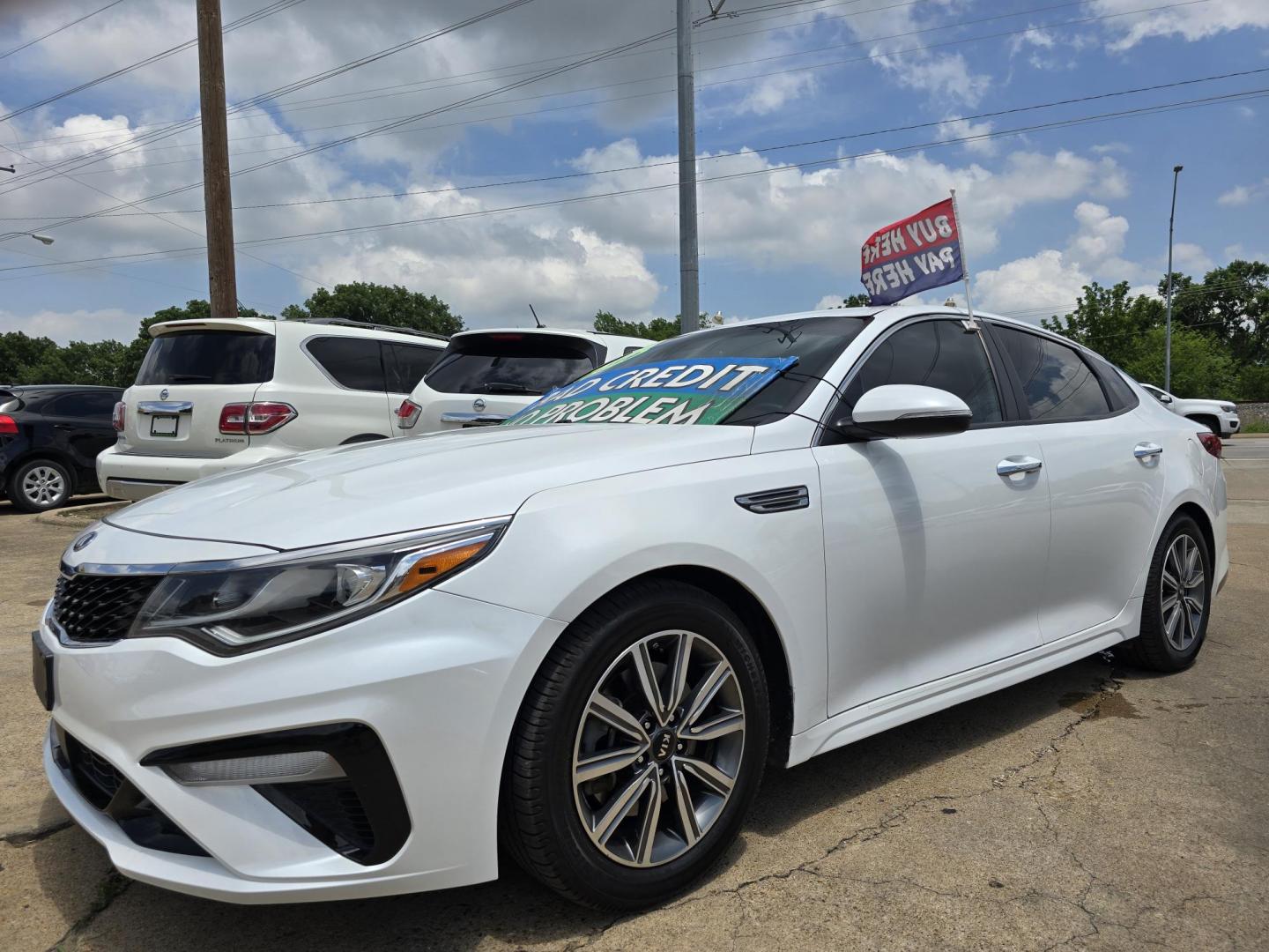 2019 DIAMOND WHITE Kia Optima EX (5XXGU4L13KG) with an 1.6L L4 DOHC 16V engine, 6A transmission, located at 2660 S.Garland Avenue, Garland, TX, 75041, (469) 298-3118, 32.885551, -96.655602 - Photo#7