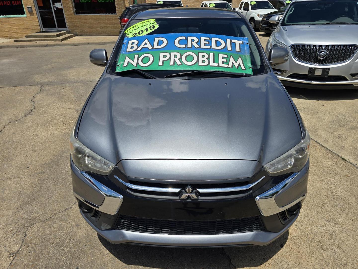 2019 GRAY Mitsubishi Outlander Sport ES (JA4AP3AU6KU) with an 2.0L L4 DOHC 16V engine, AUTO transmission, located at 2660 S.Garland Avenue, Garland, TX, 75041, (469) 298-3118, 32.885551, -96.655602 - Photo#8