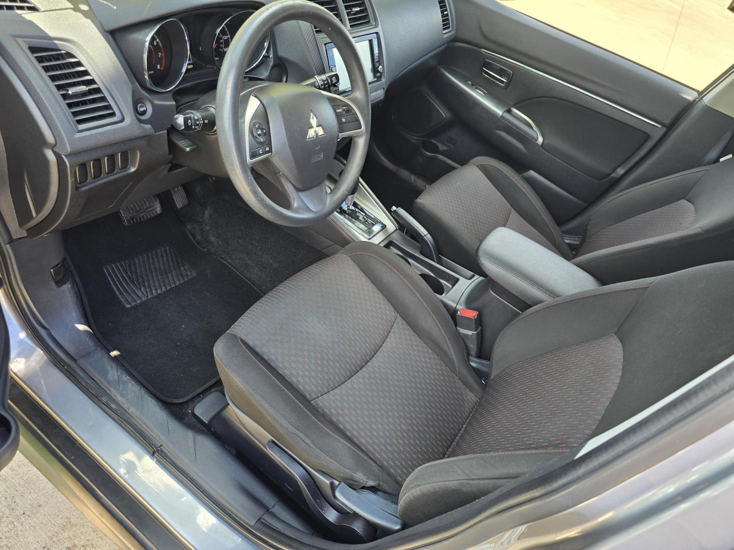 2019 GRAY Mitsubishi Outlander Sport ES (JA4AP3AU6KU) with an 2.0L L4 DOHC 16V engine, AUTO transmission, located at 2660 S.Garland Avenue, Garland, TX, 75041, (469) 298-3118, 32.885551, -96.655602 - Photo#10