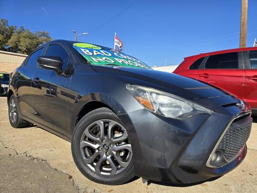 2019 Toyota Yaris LE Sedan