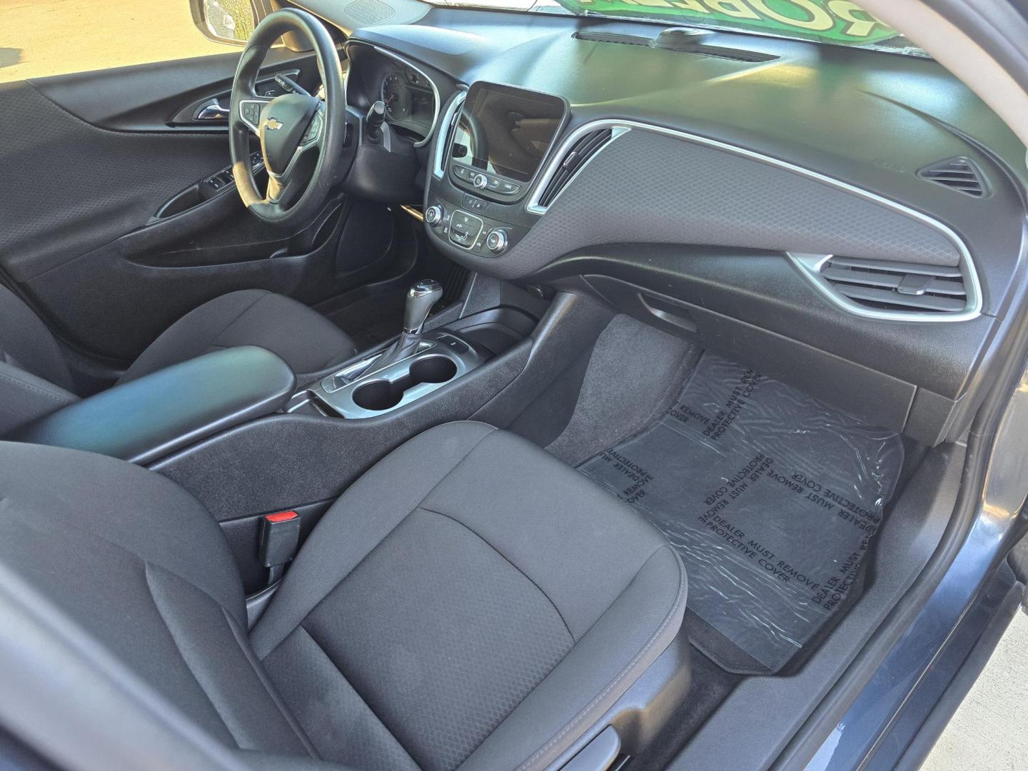 2020 GRAY Chevrolet Malibu LS (1G1ZC5ST8LF) with an 1.5L L4 DOHC 16V engine, 6A transmission, located at 2660 S.Garland Avenue, Garland, TX, 75041, (469) 298-3118, 32.885551, -96.655602 - Photo#18