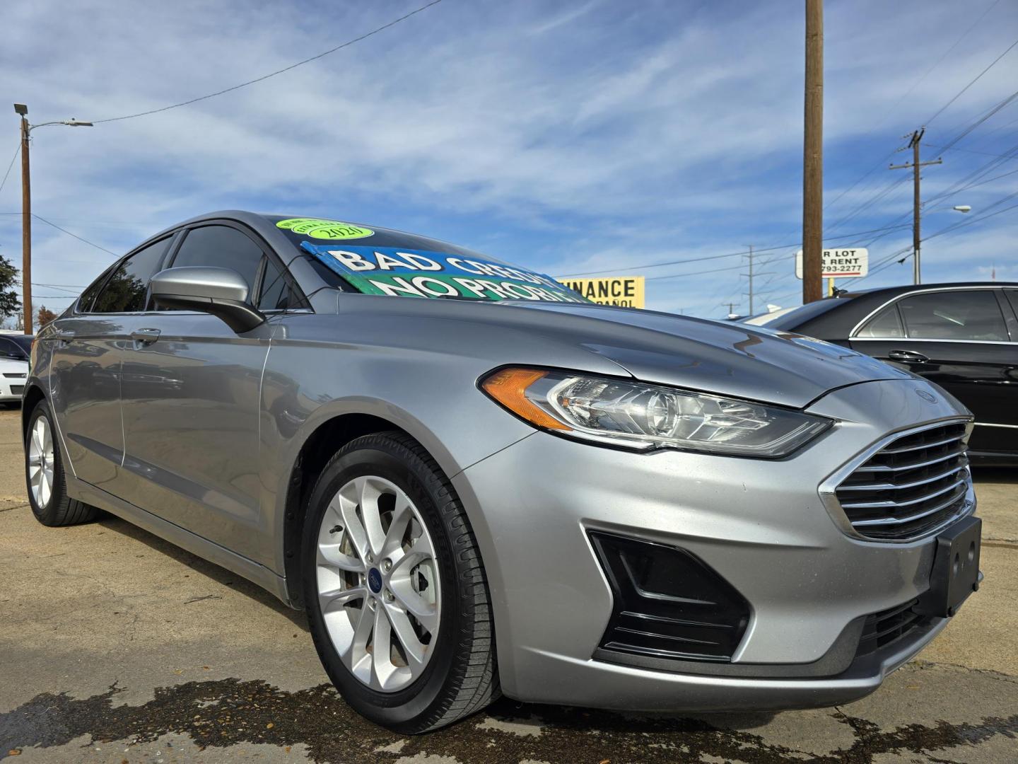 2020 GOLD Ford Fusion SE (3FA6P0HD7LR) with an 1.5L L4 DOHC 16V engine, 6A transmission, located at 2660 S.Garland Avenue, Garland, TX, 75041, (469) 298-3118, 32.885551, -96.655602 - Photo#1