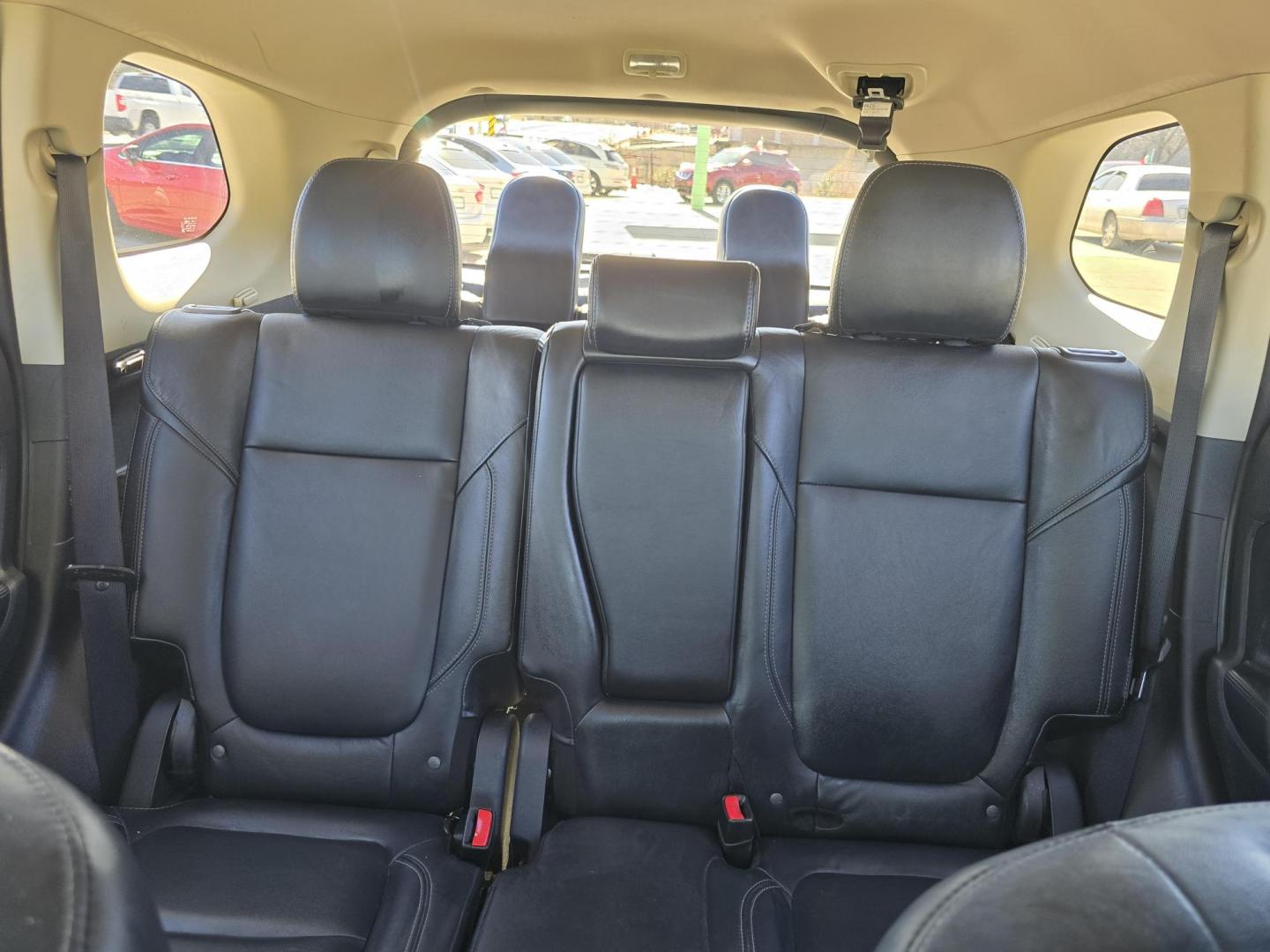 2020 BLACK Mitsubishi Outlander SEL (JA4AZ3A31LZ) with an 2.4L L4 DOHC 16V engine, CVT transmission, located at 2660 S.Garland Avenue, Garland, TX, 75041, (469) 298-3118, 32.885551, -96.655602 - Photo#17