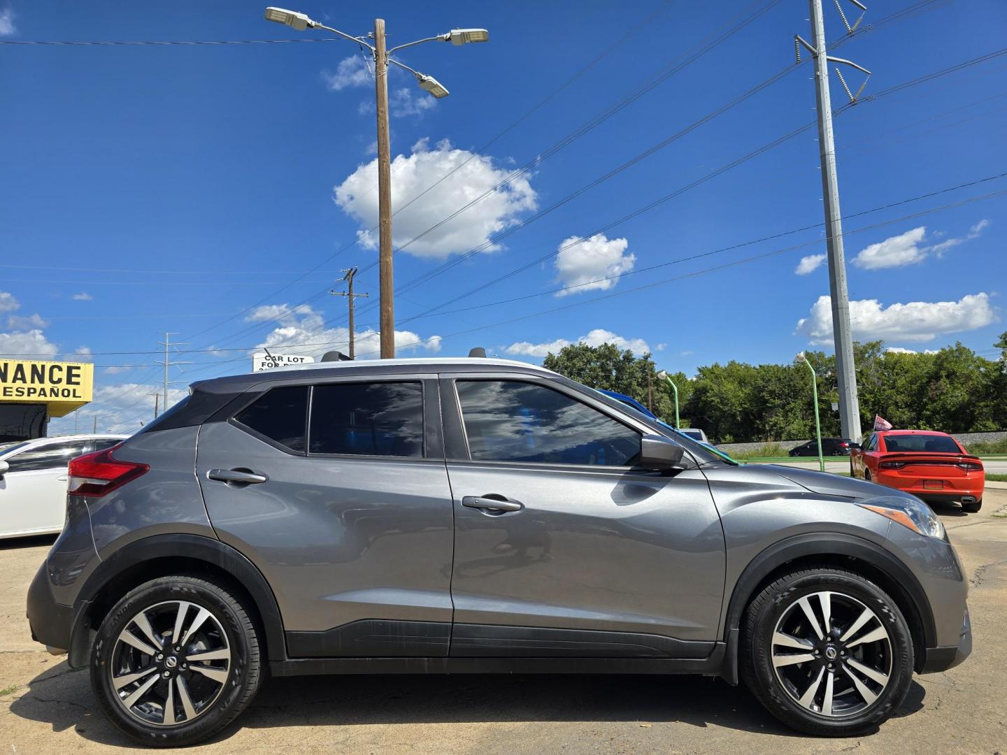 2020 GRAY Nissan Kicks SV (3N1CP5CV9LL) with an 1.6L L4 engine, CVT transmission, located at 2660 S.Garland Avenue, Garland, TX, 75041, (469) 298-3118, 32.885551, -96.655602 - Photo#2